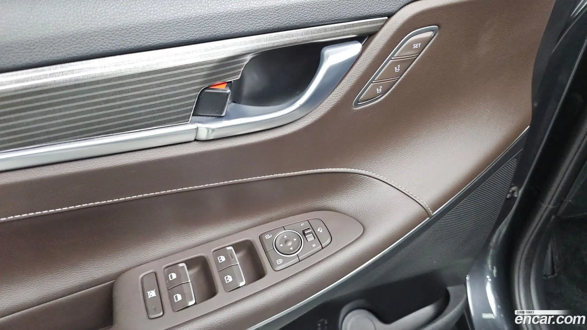 Grandeur Hyundai 2017.6-OPTION-021