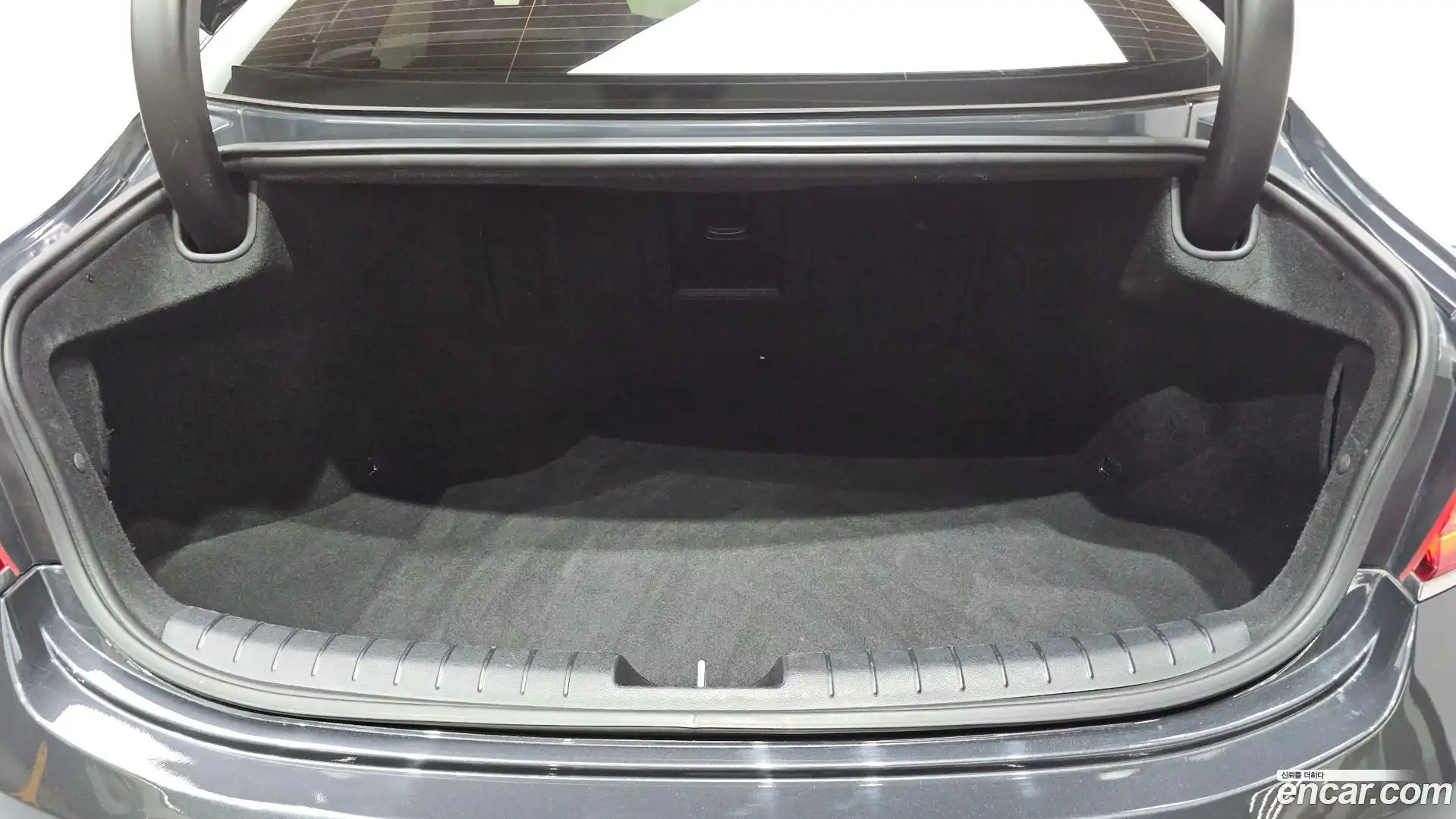 Grandeur Hyundai 2017.6-OPTION-024