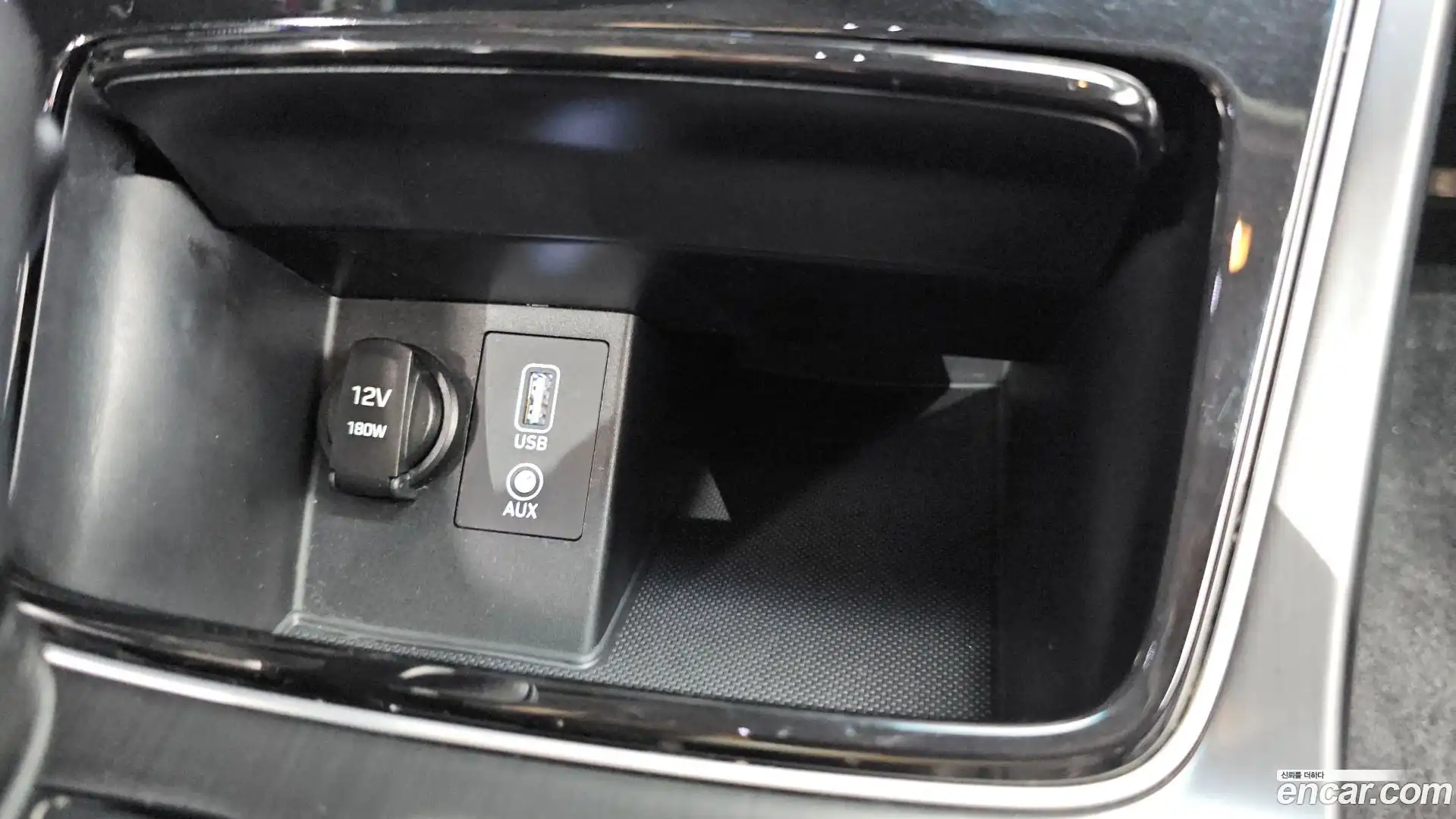 Grandeur Hyundai 2017.6-OPTION-041