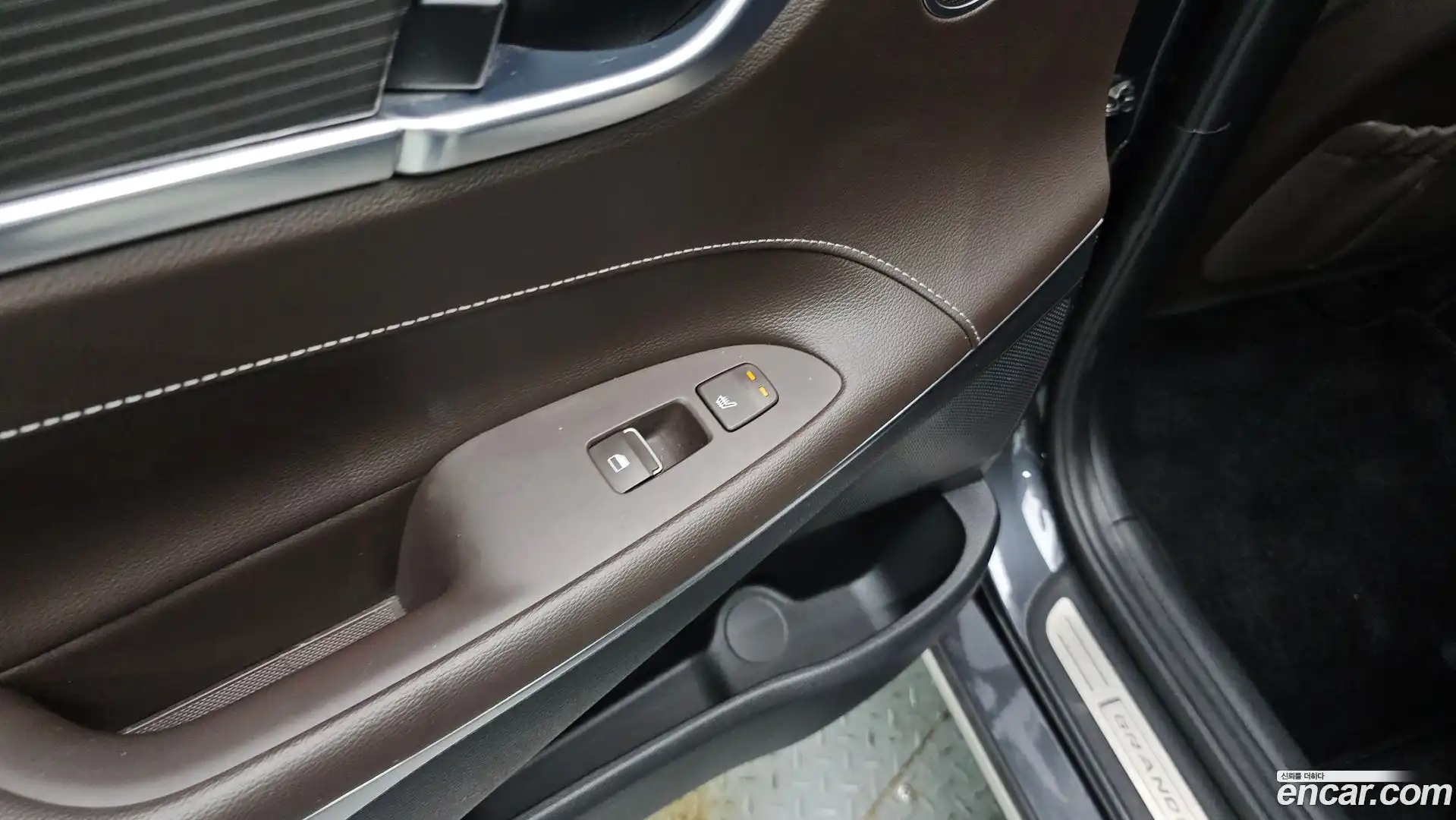 Grandeur Hyundai 2017.6-OPTION-042