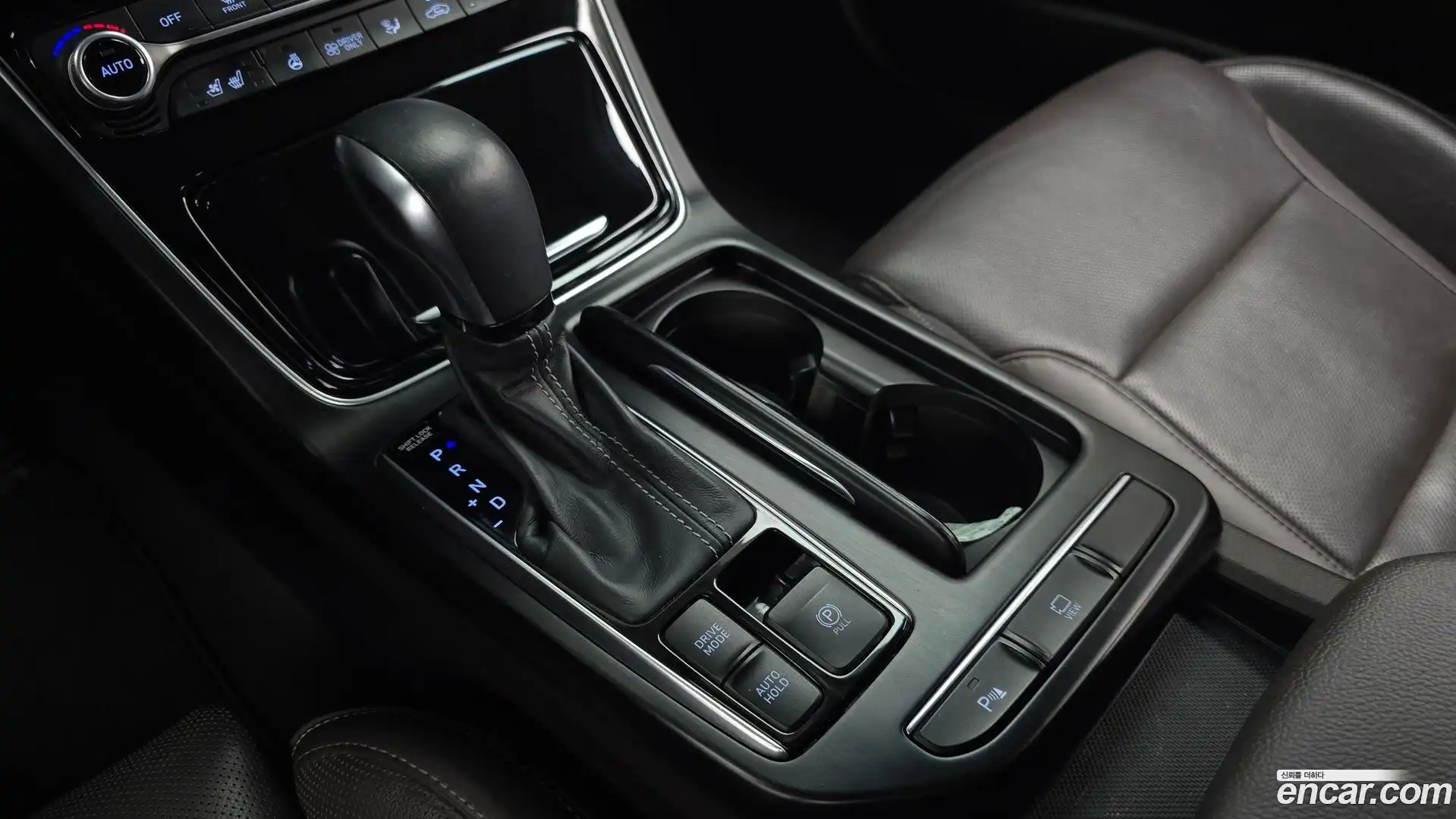 Grandeur Hyundai 2019.6-INNER-009