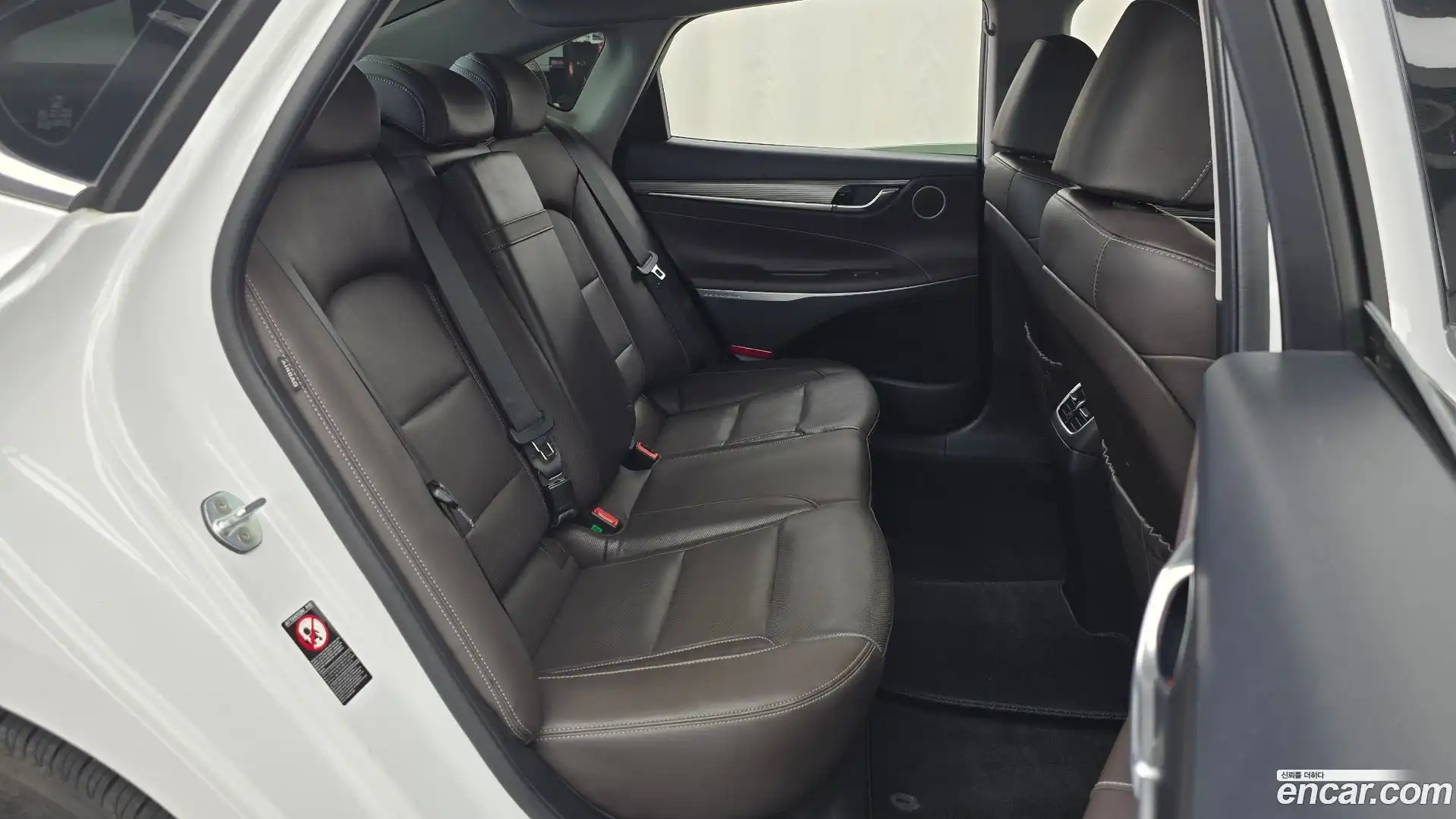 Grandeur Hyundai 2019.6-OPTION-016