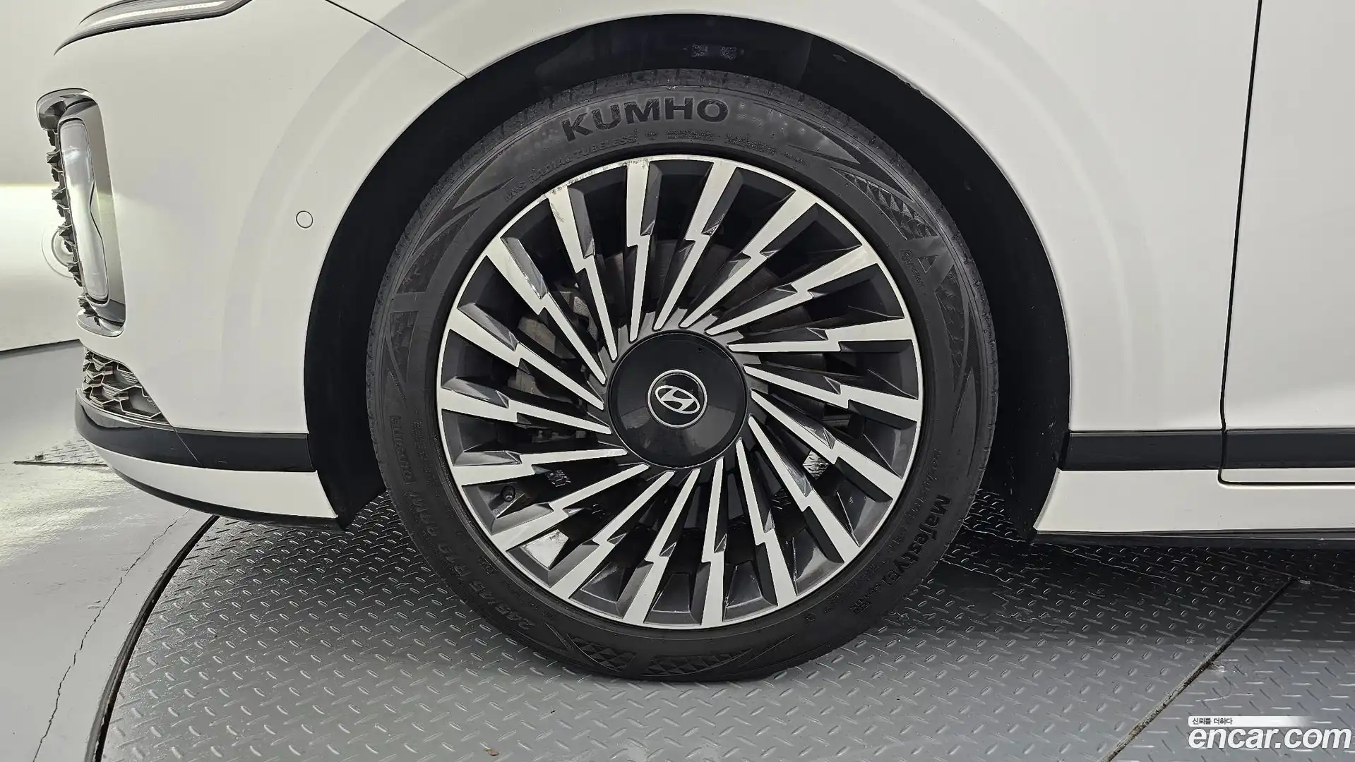 Grandeur Hyundai 2022.11-OUTER-005
