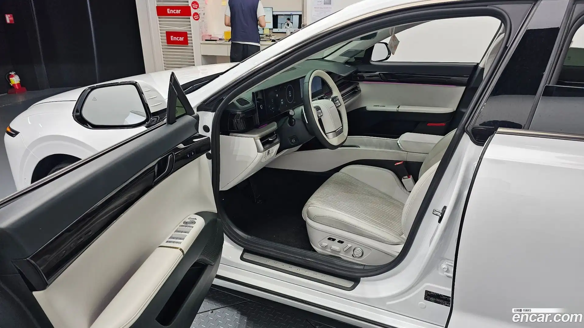 Grandeur Hyundai 2022.11-INNER-010