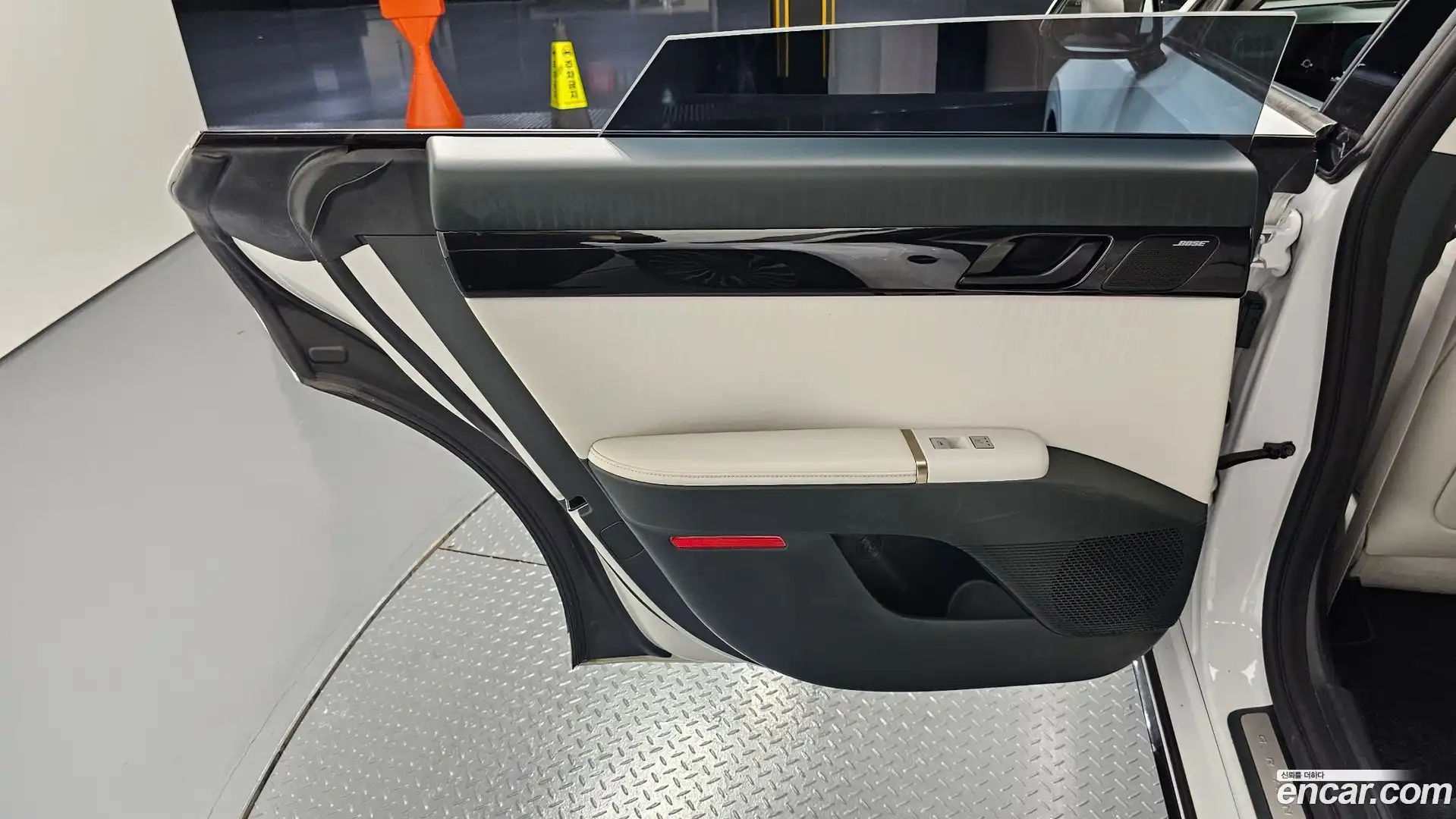 Grandeur Hyundai 2022.11-INNER-035