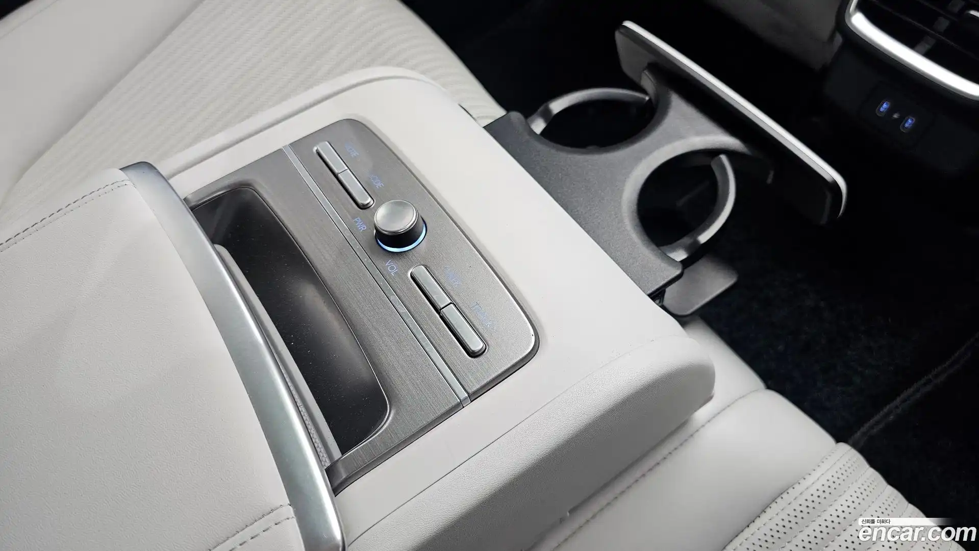 Grandeur Hyundai 2022.11-OPTION-040