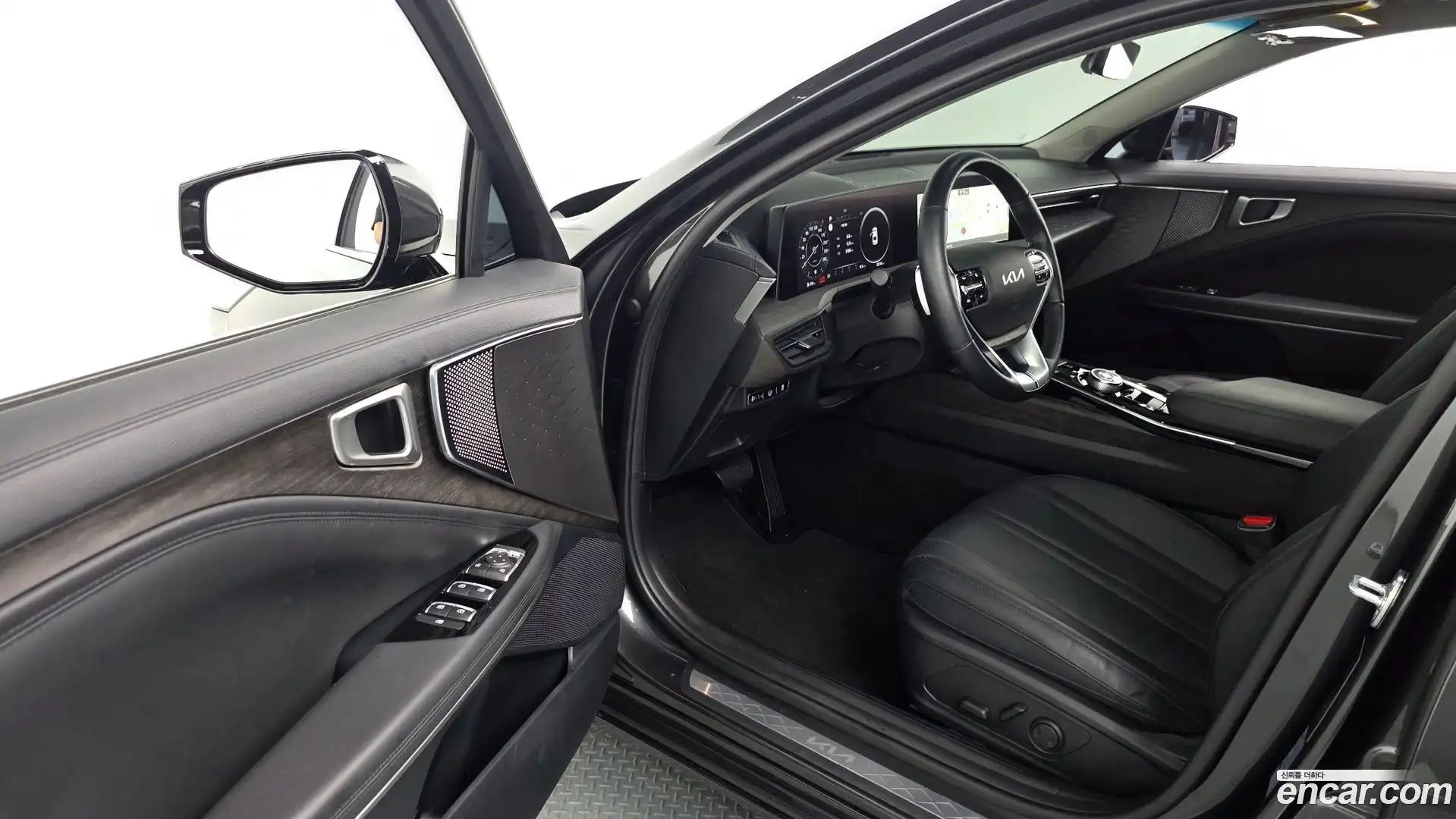 K8 Kia 2023.2-INNER-010