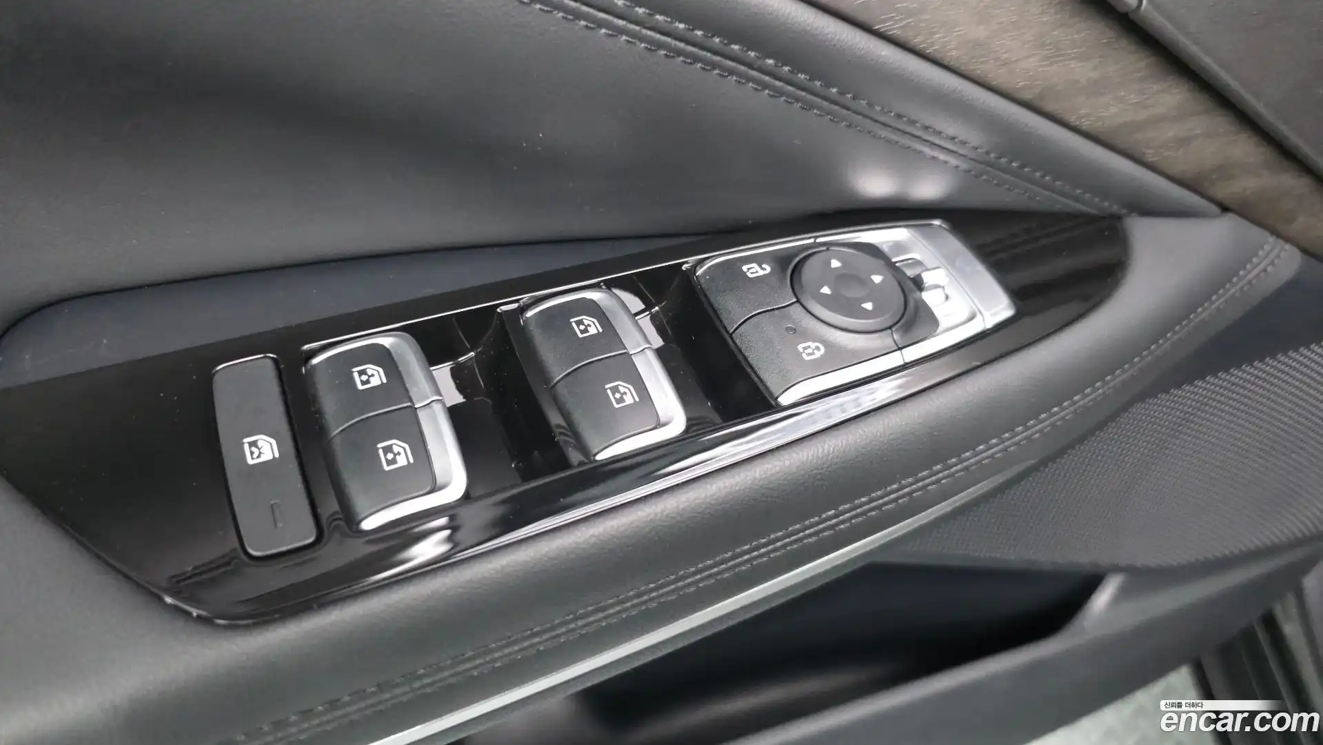 K8 Kia 2023.2-OPTION-041