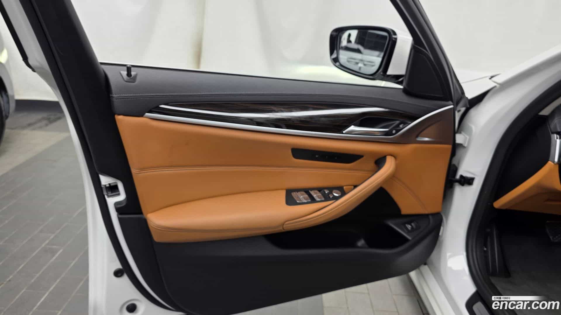 5-Series BMW 2020.9-INNER-034