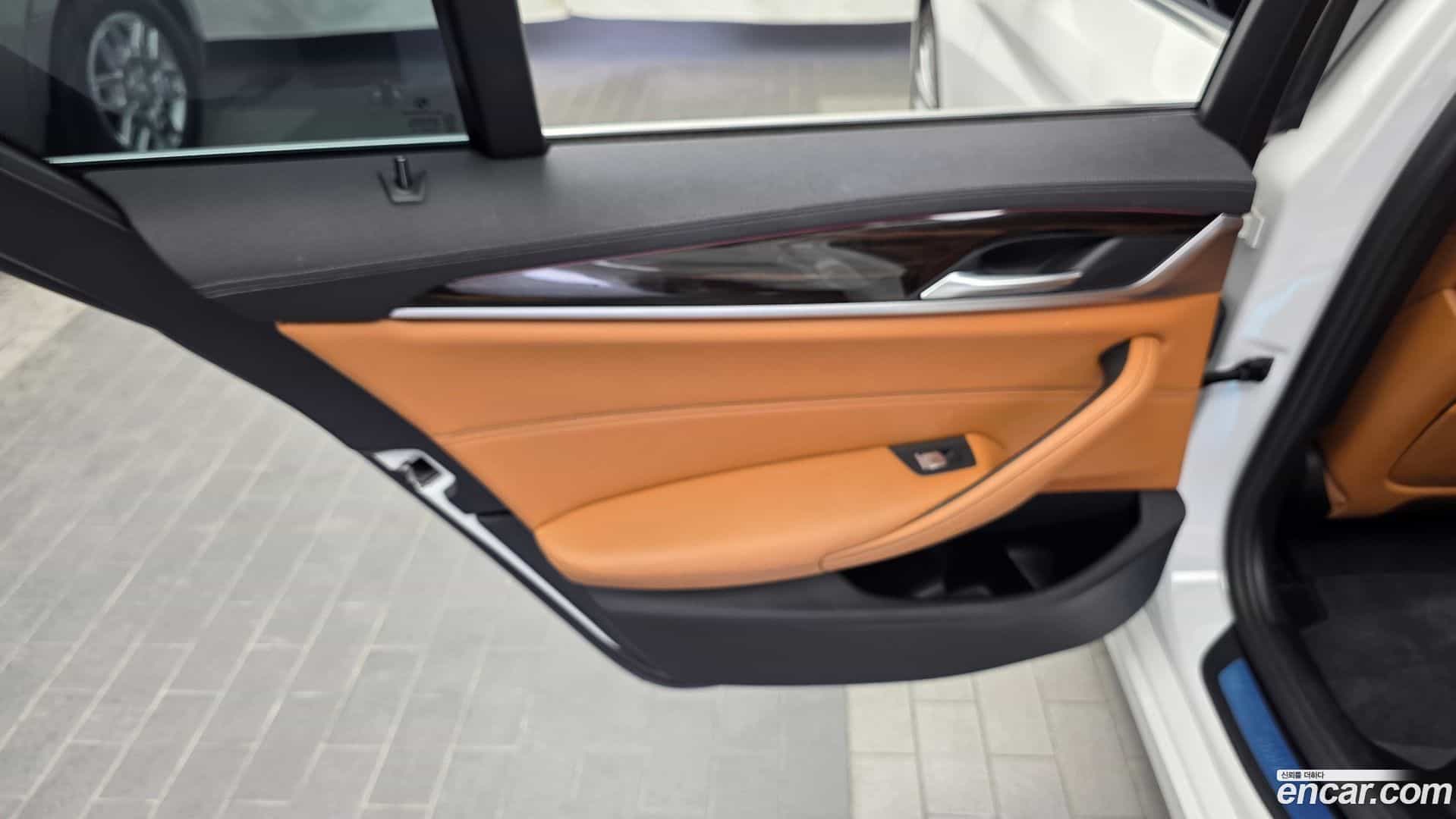 5-Series BMW 2020.9-INNER-035