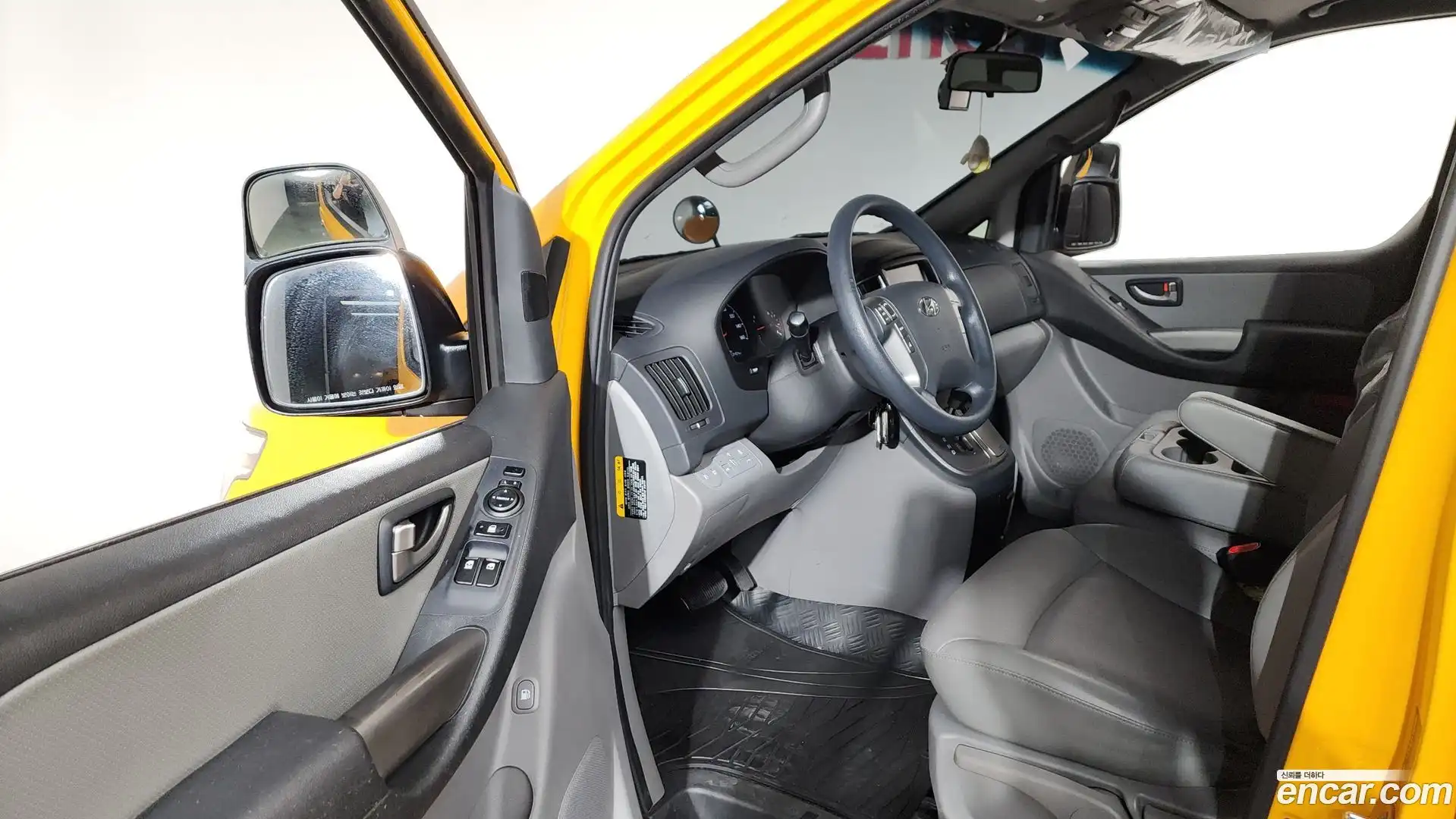 Starex Hyundai 2020.3-INNER-010