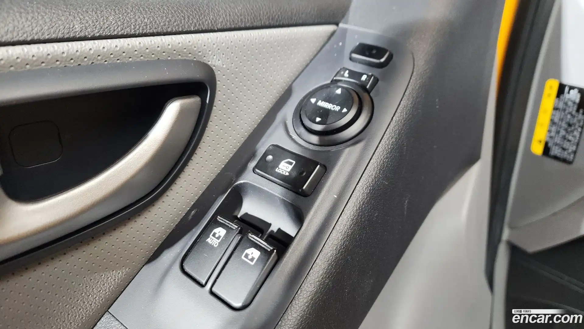 Starex Hyundai 2020.3-OPTION-015