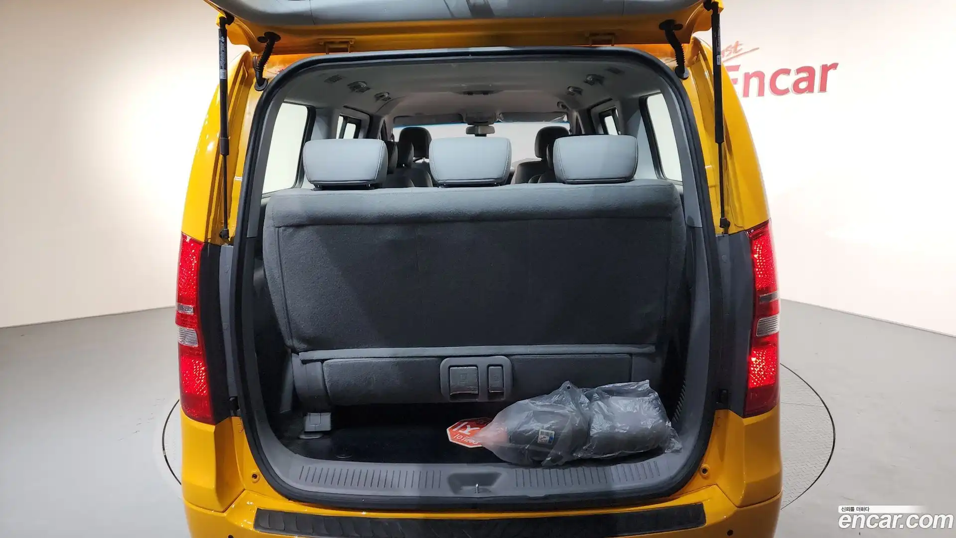 Starex Hyundai 2020.3-OPTION-023