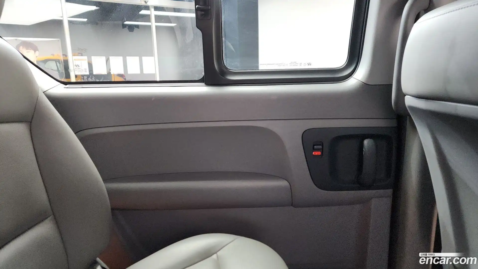 Starex Hyundai 2020.3-INNER-035