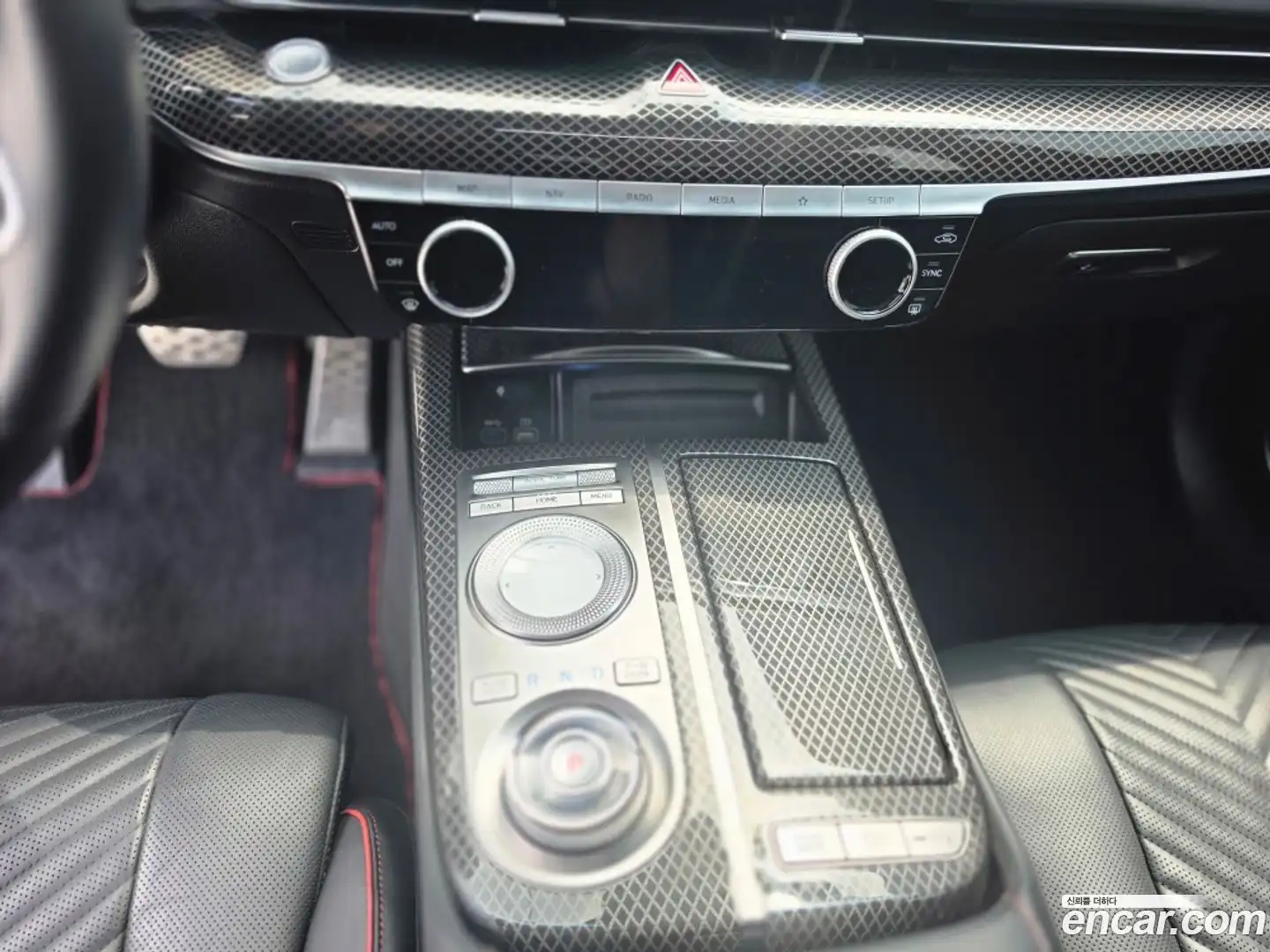 G80 Genesis 2022.3-INNER-009