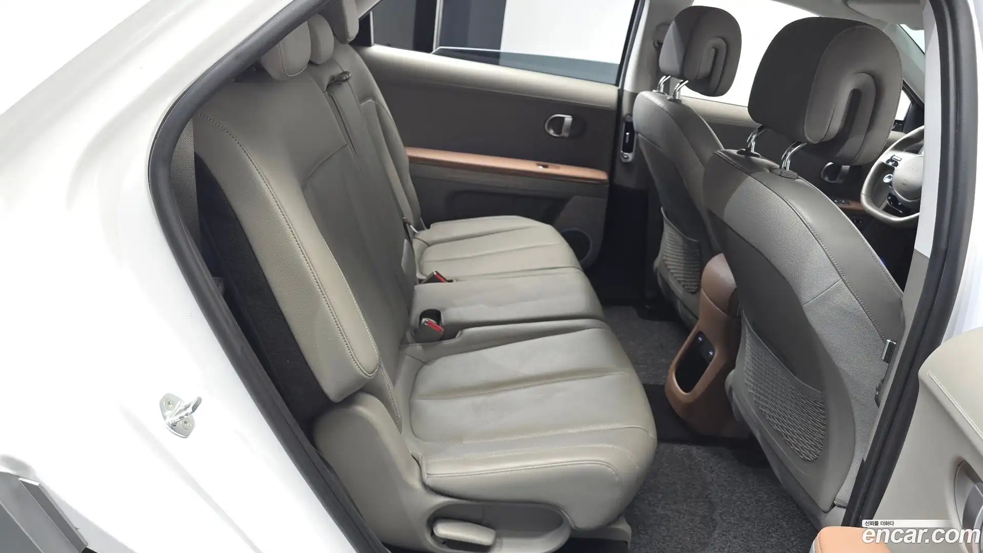Ioniq5 Hyundai 2021.11-OPTION-015