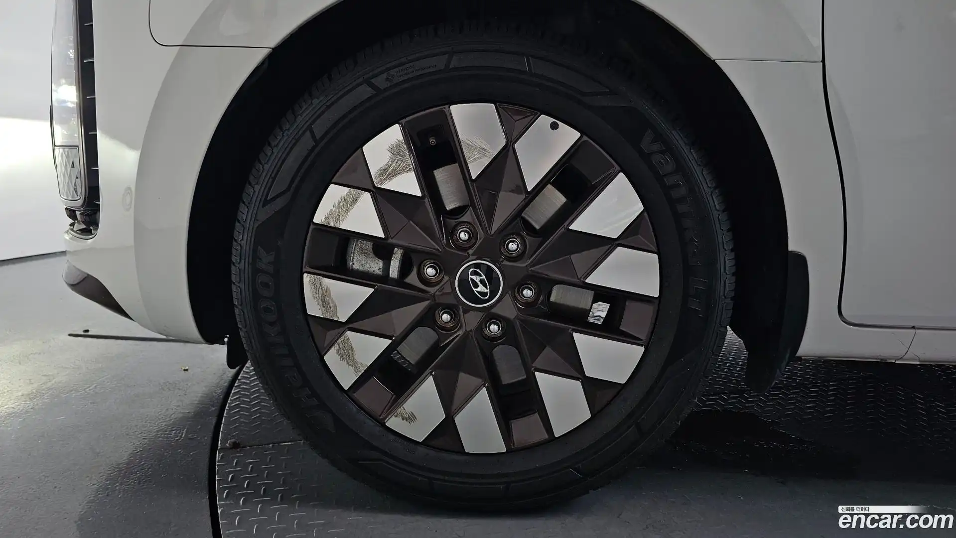 Staria Hyundai 2023.7-OUTER-005