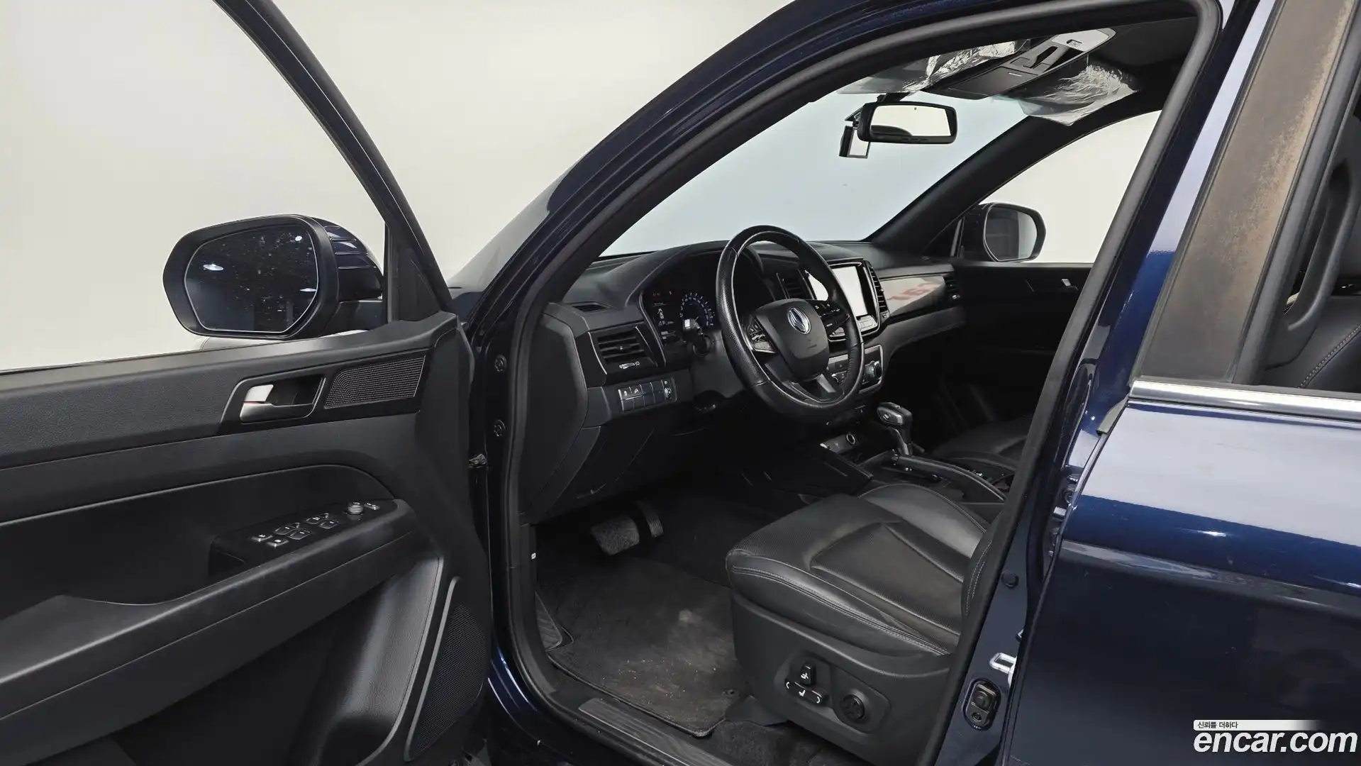 Rexton KG Mobility 2019.11-INNER-010