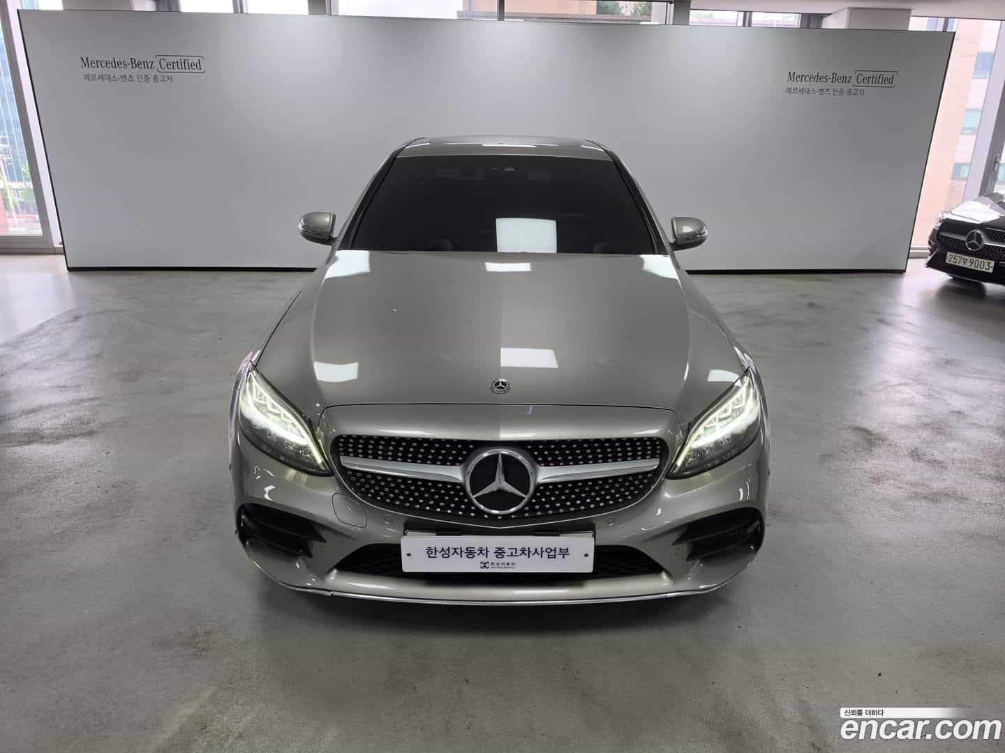 C-Class Mercedes-Benz 2019.6-OUTER-003