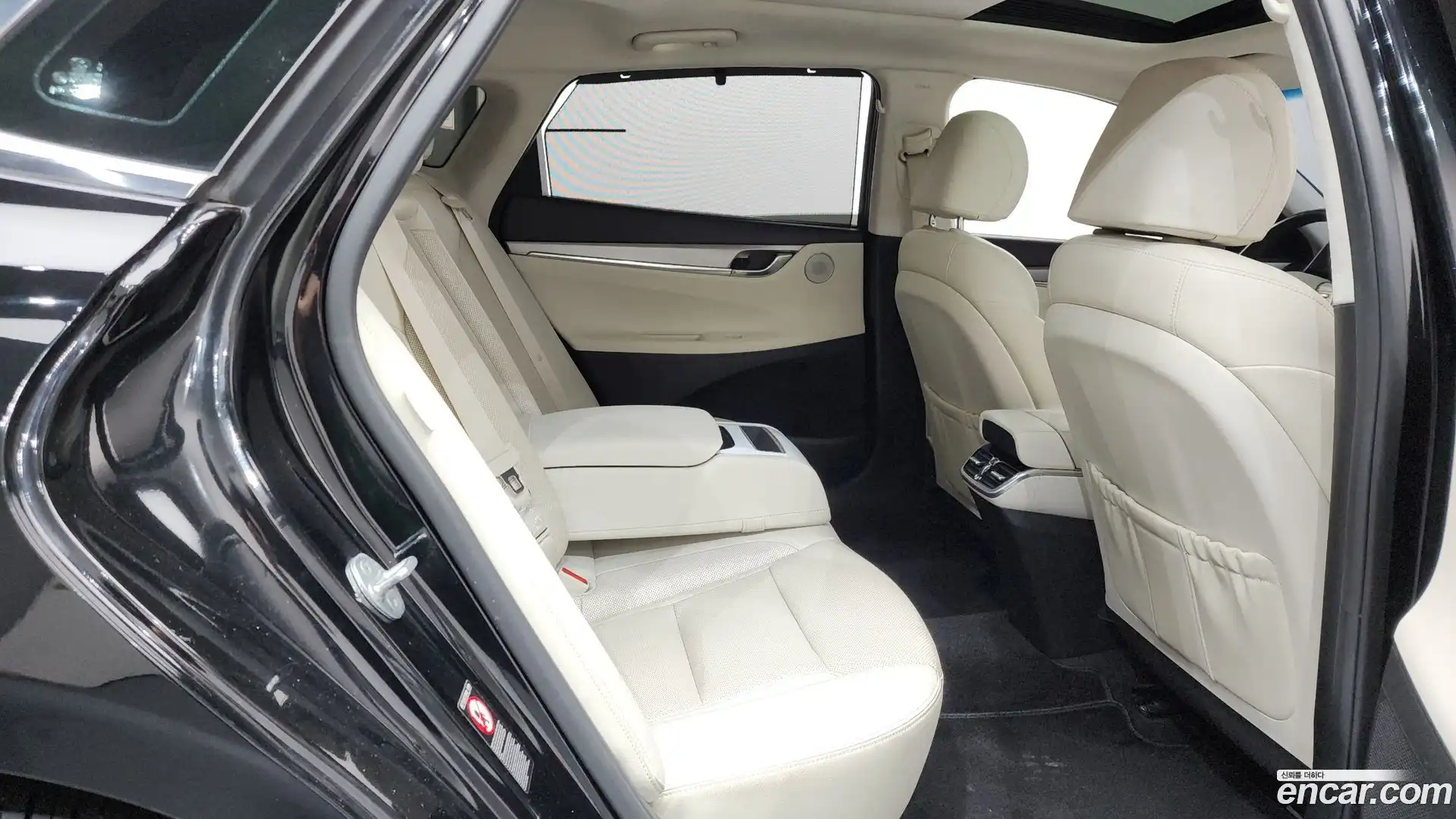 Grandeur Hyundai 2022.5-OPTION-016