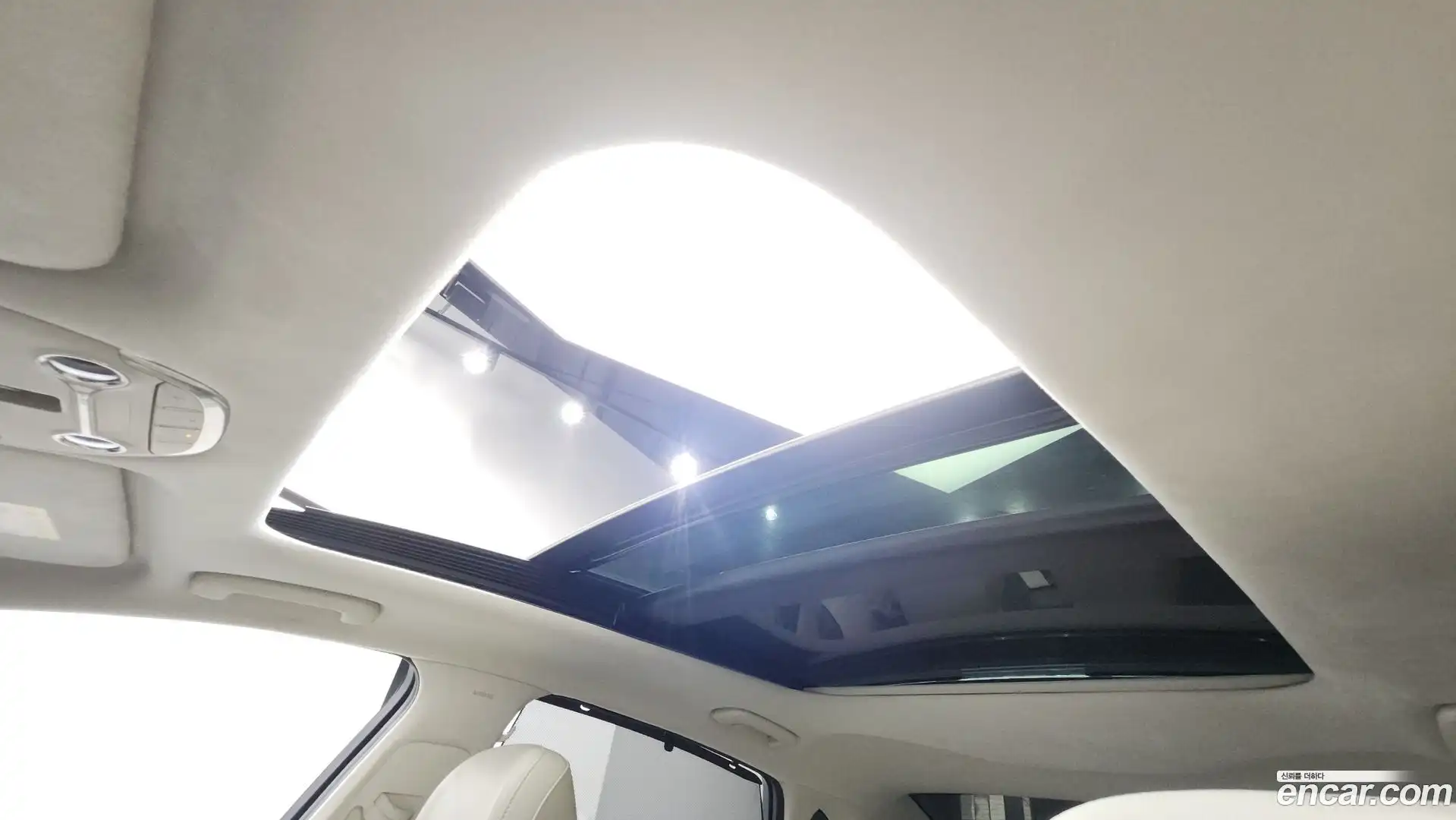 Grandeur Hyundai 2022.5-OPTION-021