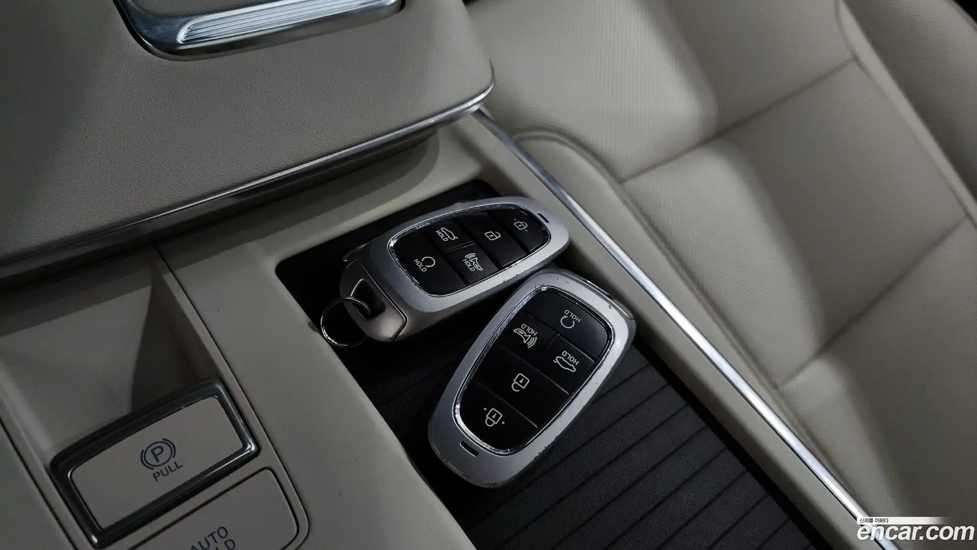 Grandeur Hyundai 2022.5-OPTION-040