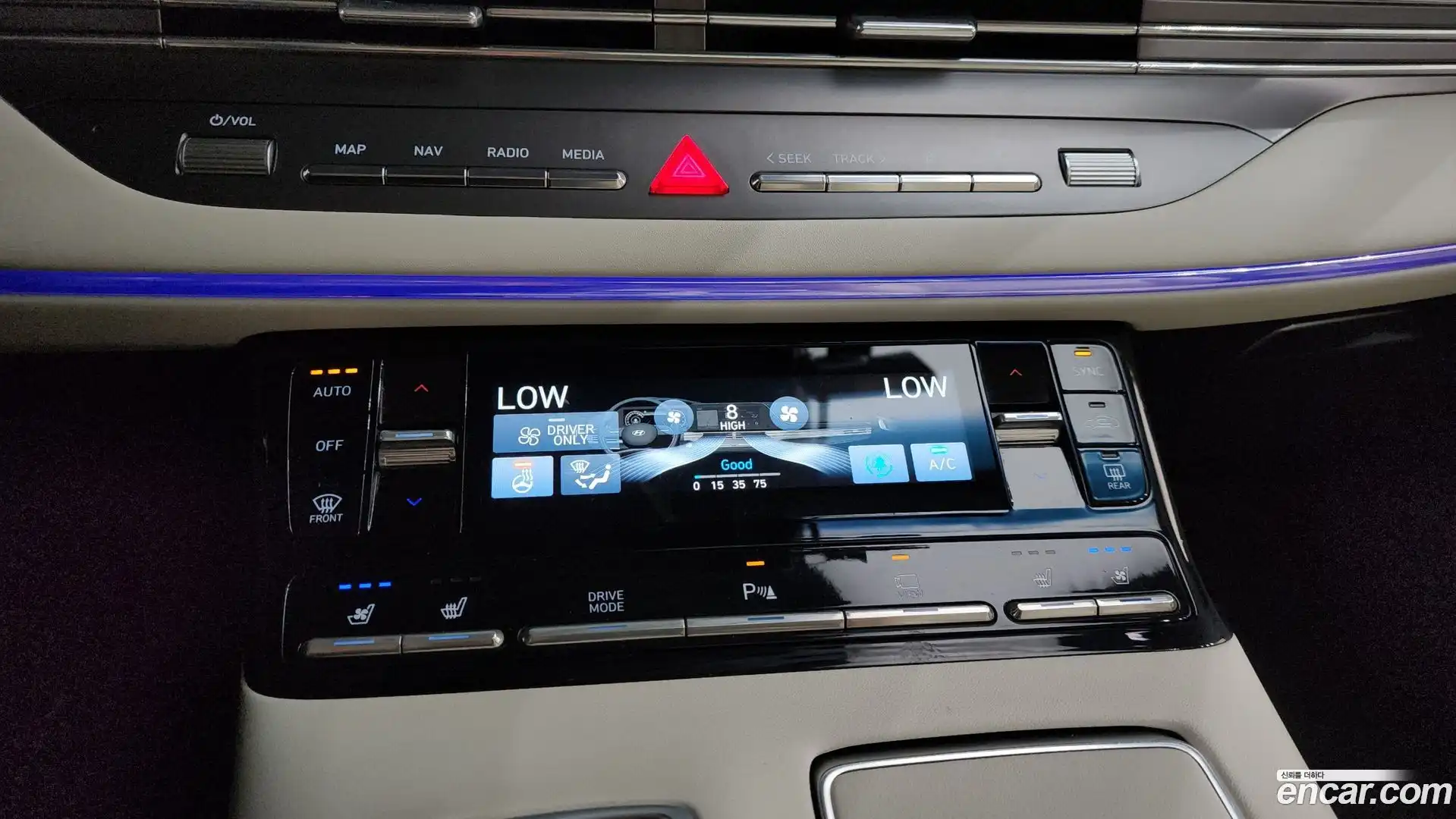 Grandeur Hyundai 2022.5-OPTION-045