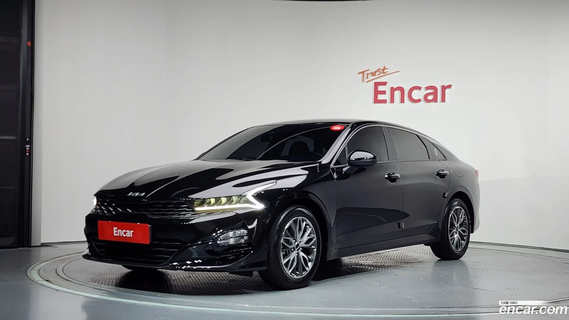 Main__Slider__Photo:K5 Kia 2021.6-0