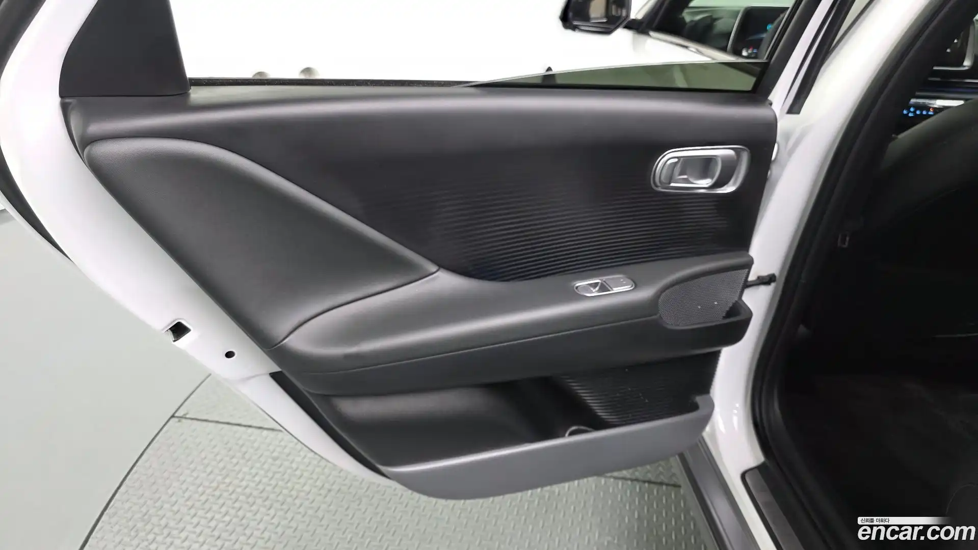 Ioniq6 Hyundai 2022.9-INNER-035