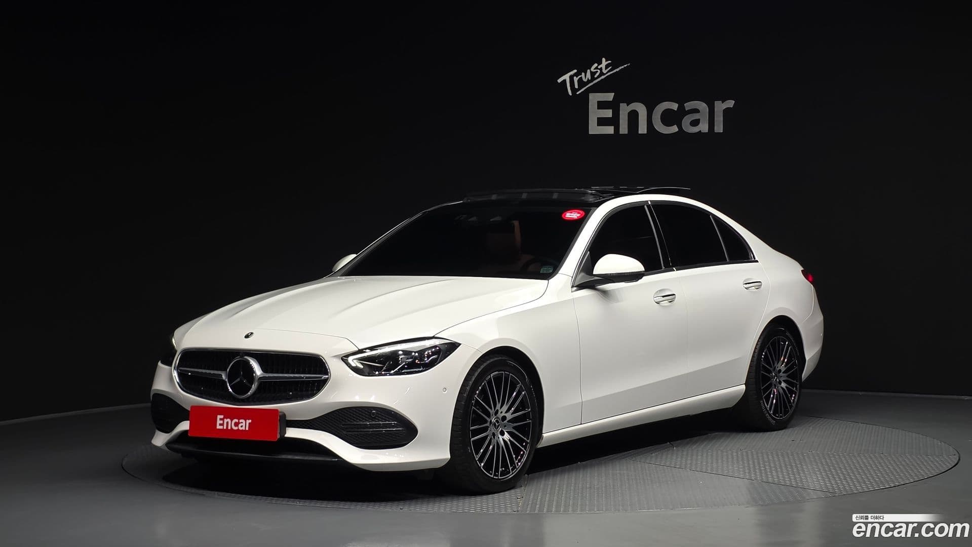 Main__Slider__Photo:C-Class Mercedes-Benz 2024.0-0