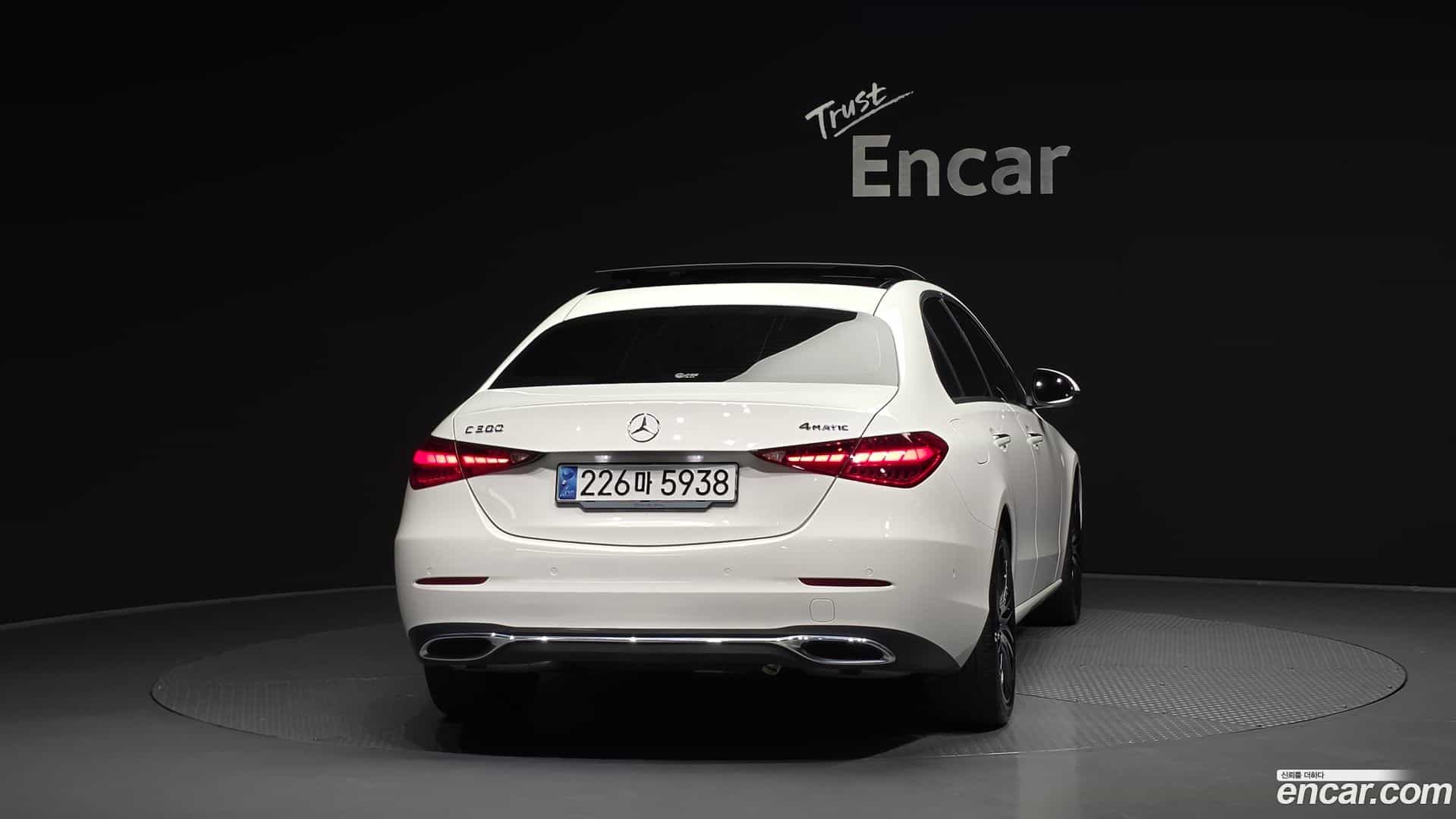 C-Class Mercedes-Benz 2024.0-OUTER-004