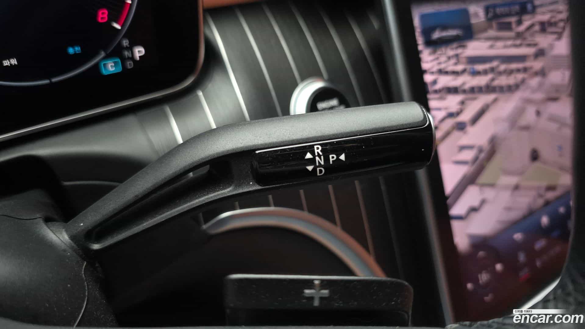 C-Class Mercedes-Benz 2024.0-INNER-009