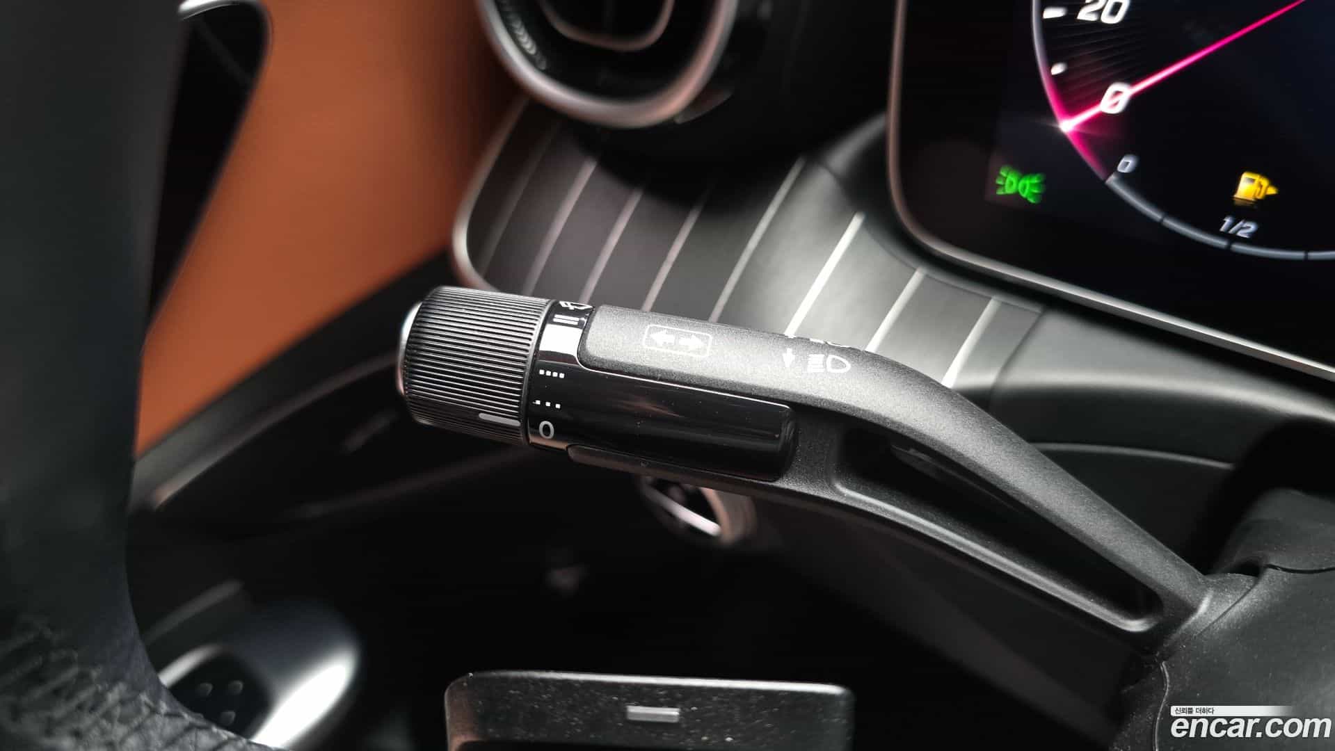 C-Class Mercedes-Benz 2024.0-OPTION-021