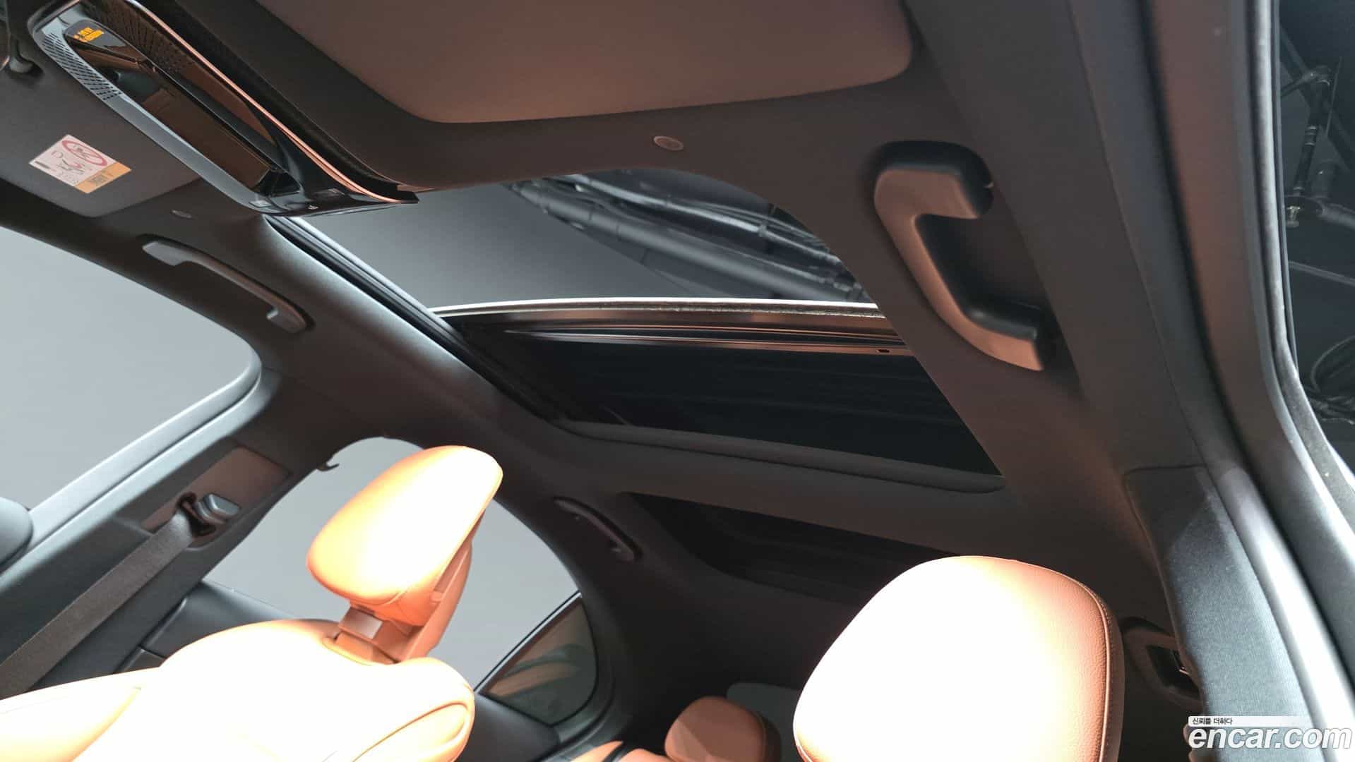 C-Class Mercedes-Benz 2024.0-OPTION-042