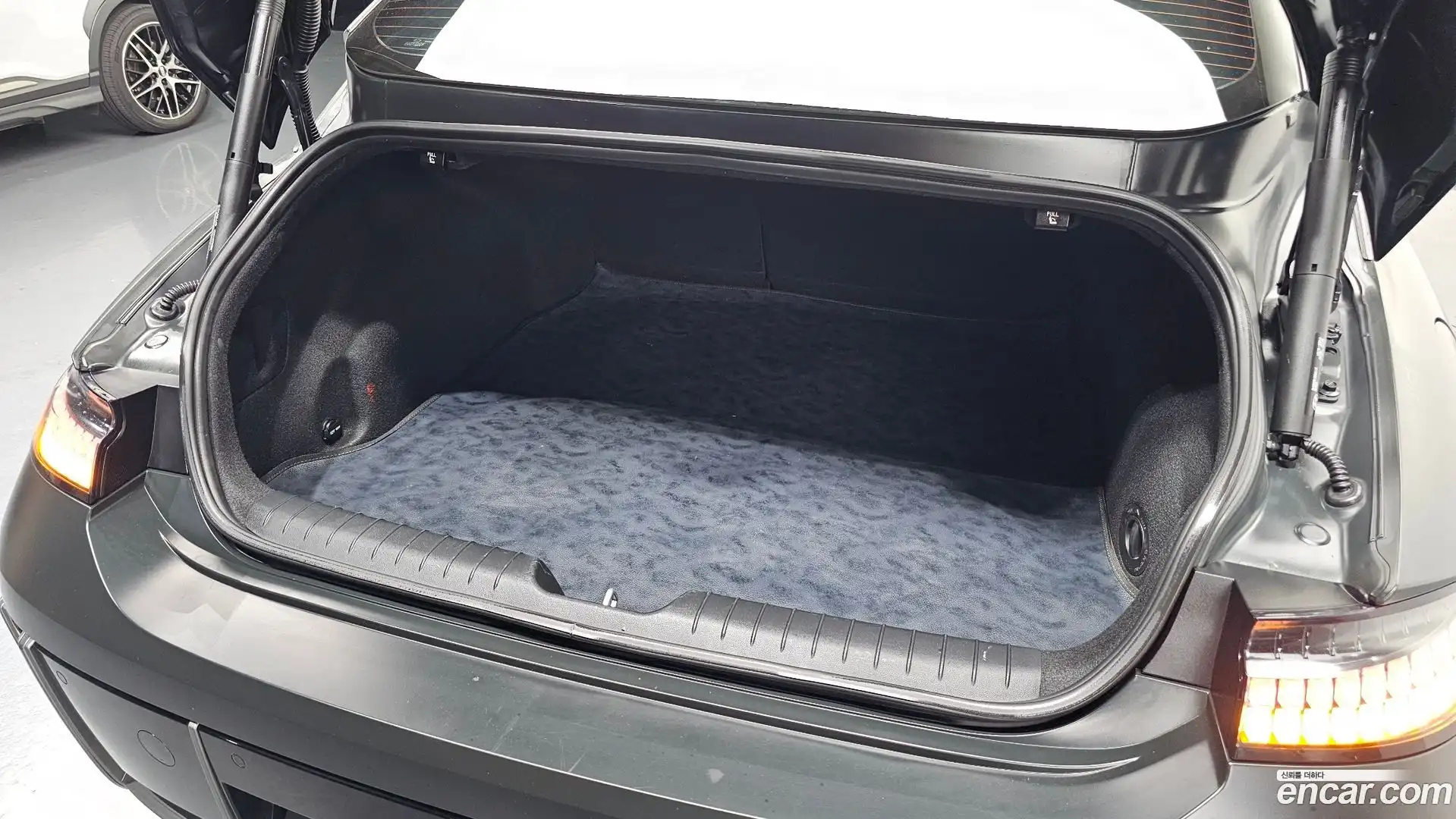 Ioniq6 Hyundai 2023.11-OPTION-042