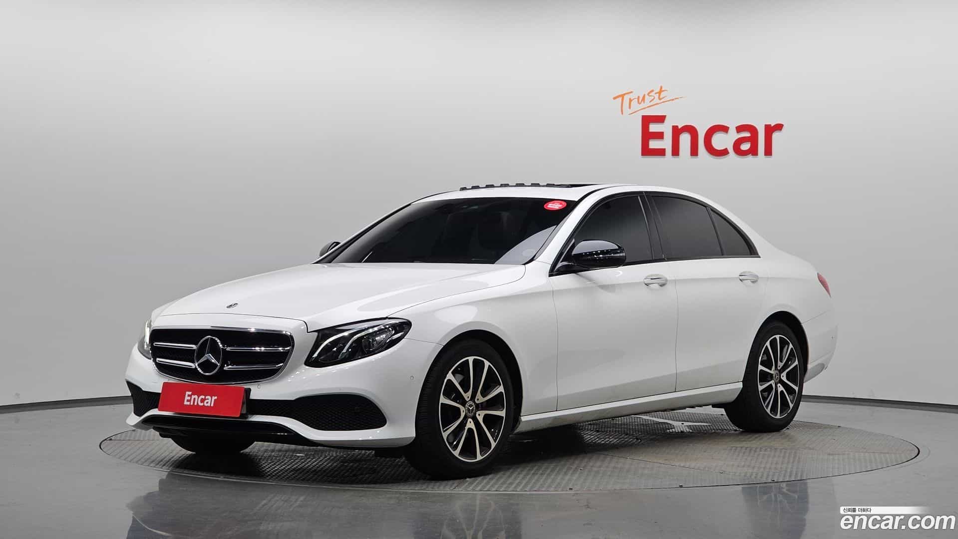 E-Class Mercedes-Benz 2020.5-OUTER-001