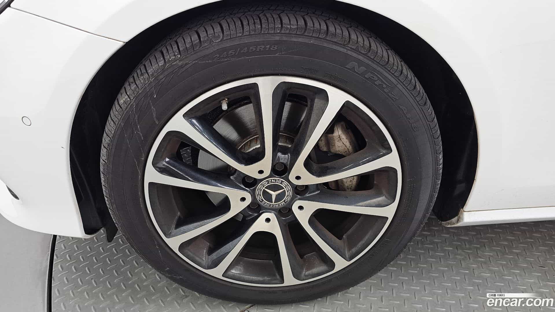 E-Class Mercedes-Benz 2020.5-OUTER-005