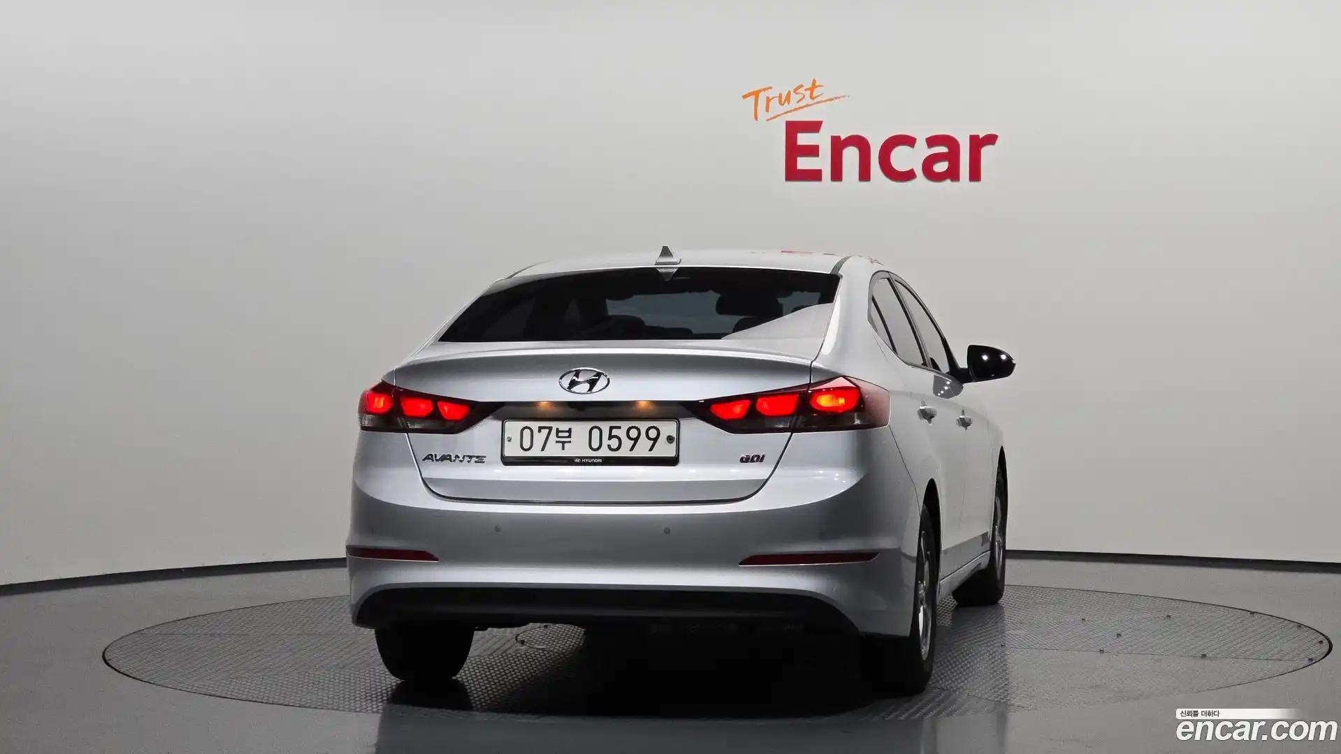AVANTE Hyundai 2015.11-OUTER-004