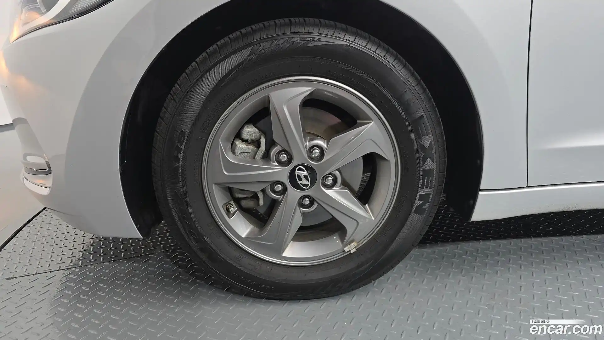 AVANTE Hyundai 2015.11-OUTER-005