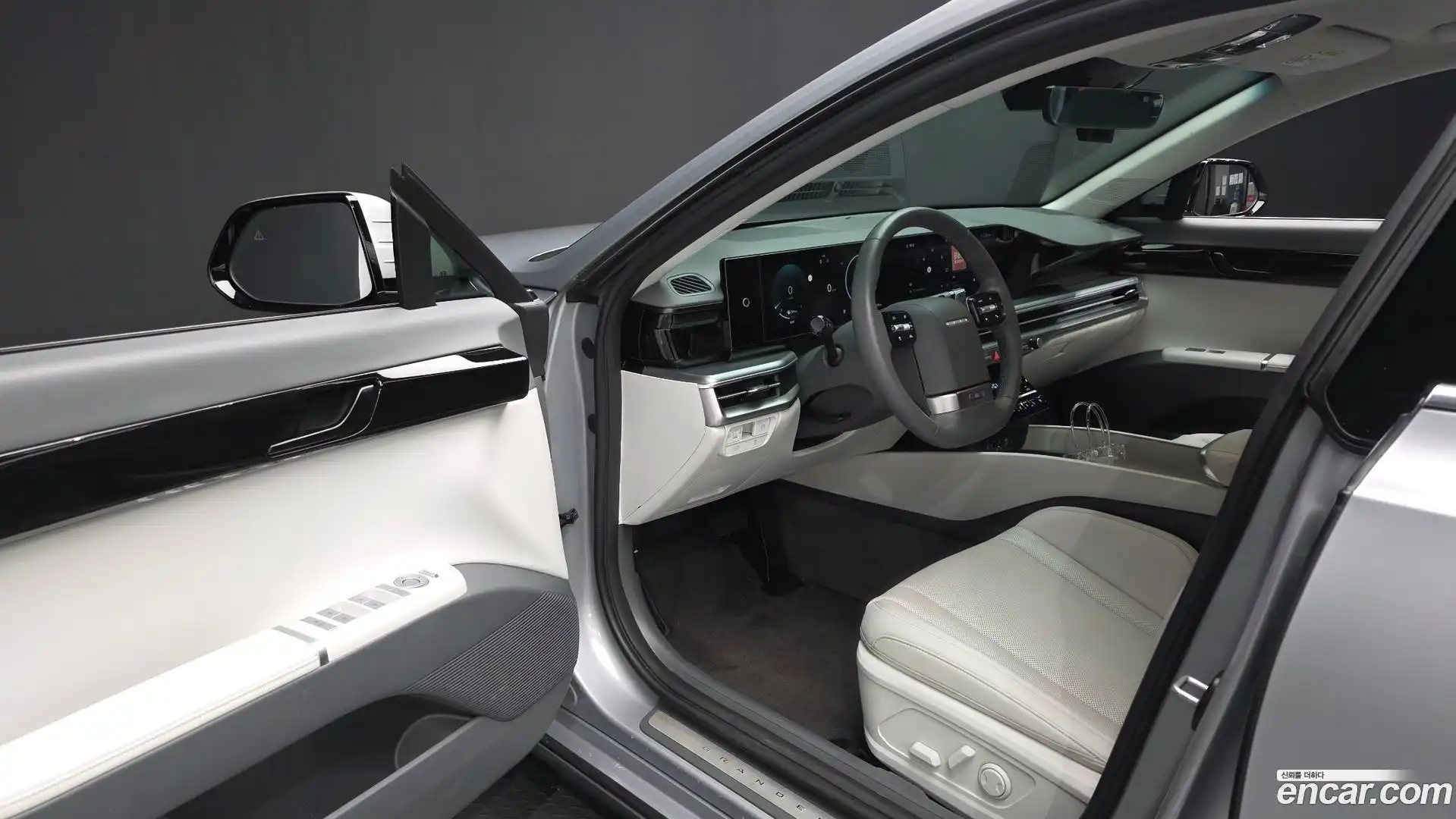 Grandeur Hyundai 2023.7-INNER-010