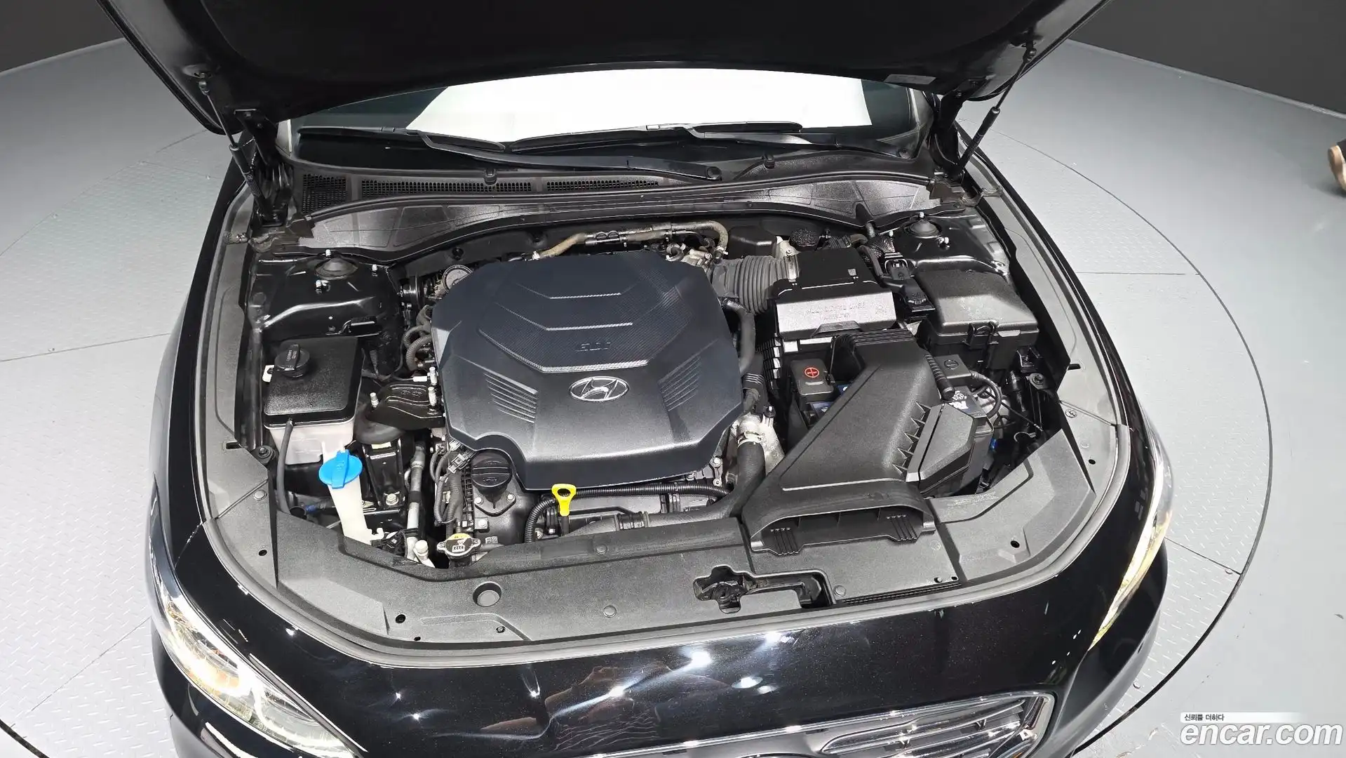 Grandeur Hyundai 2017.0-OUTER-006