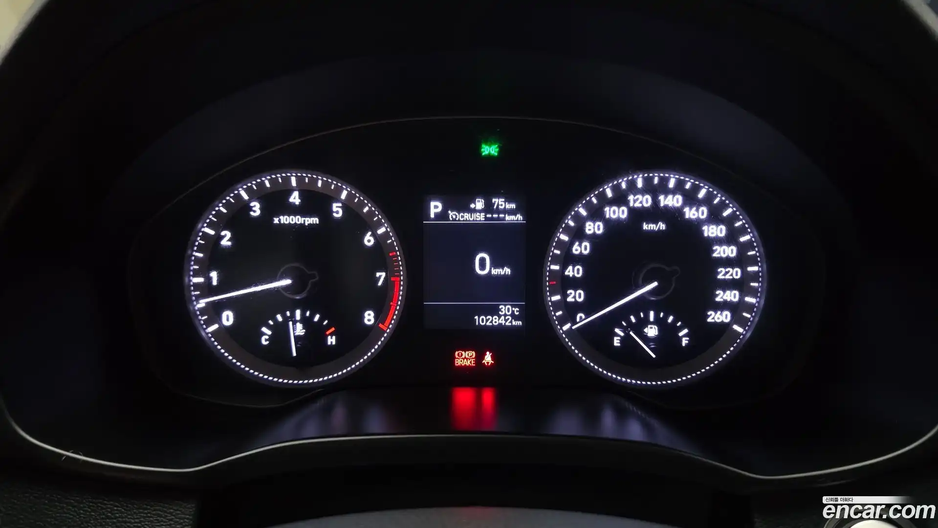 Grandeur Hyundai 2017.0-INNER-008