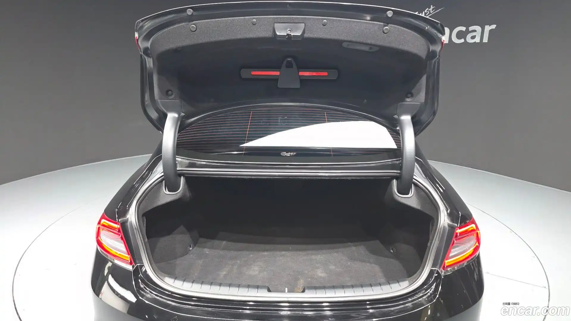 Grandeur Hyundai 2017.0-OPTION-043