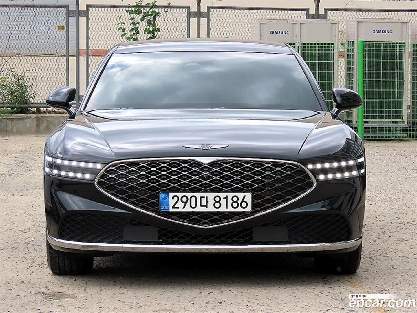 Main__Slider__Photo:G90 Genesis 2022.6-0