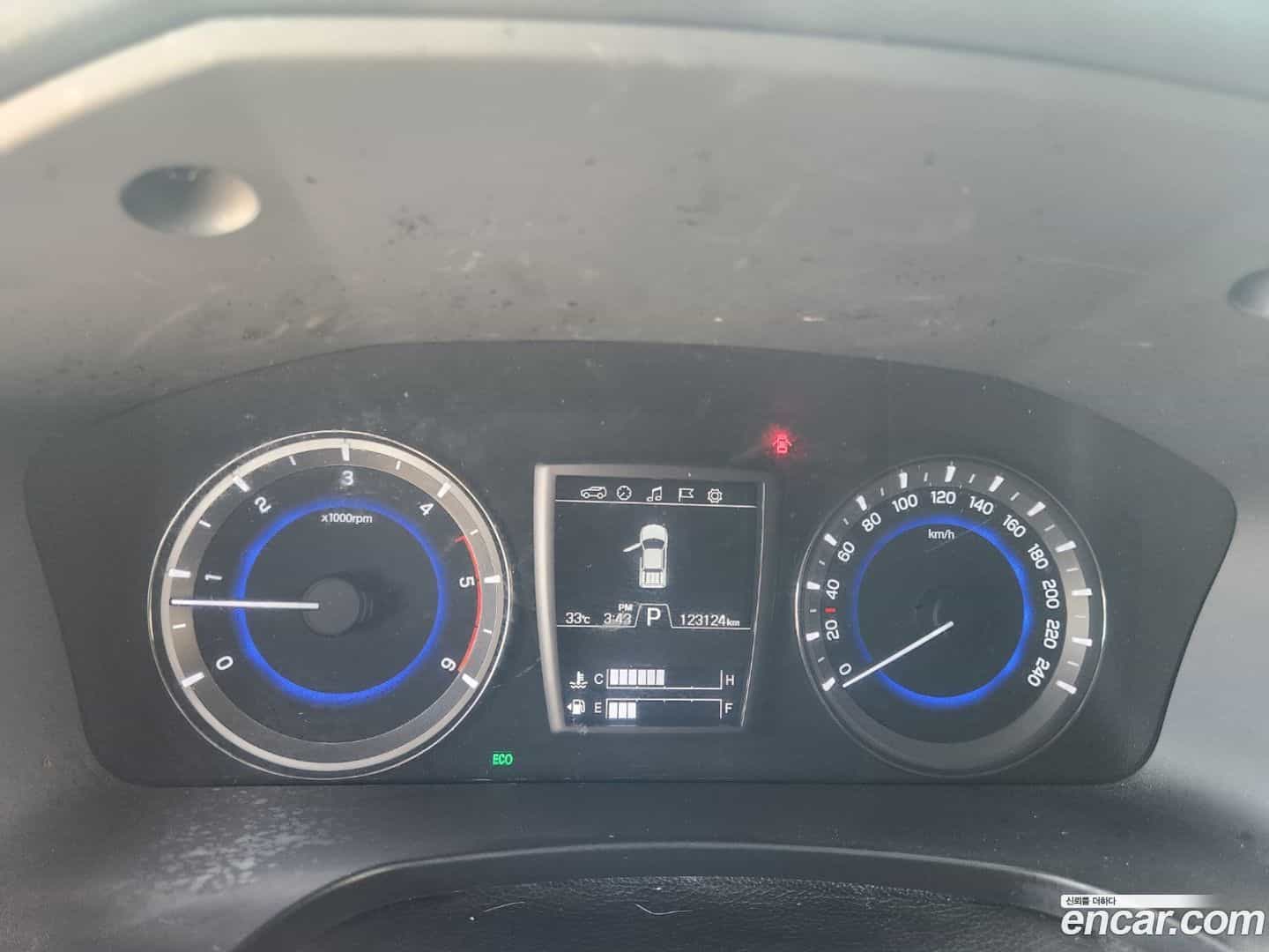 Rexton KG Mobility 2020.5-INNER-008