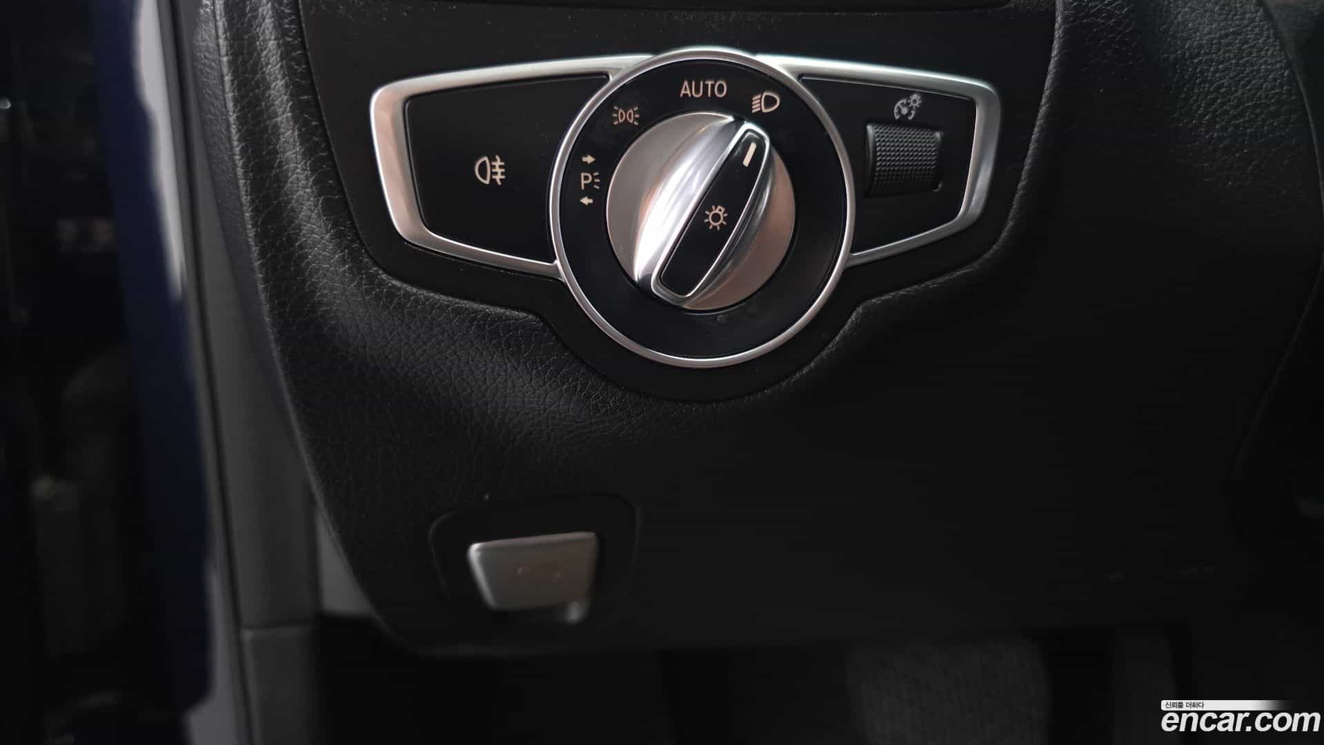 C-Class Mercedes-Benz 2017.6-OPTION-022