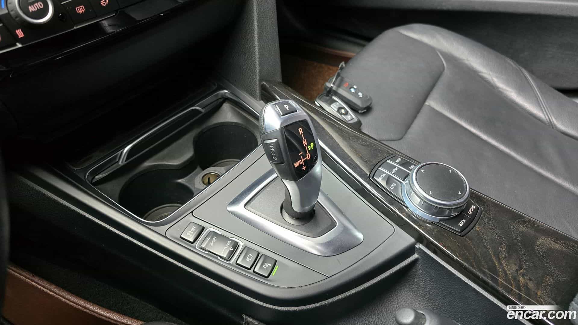 Gran Turismo BMW 2018.1-INNER-009
