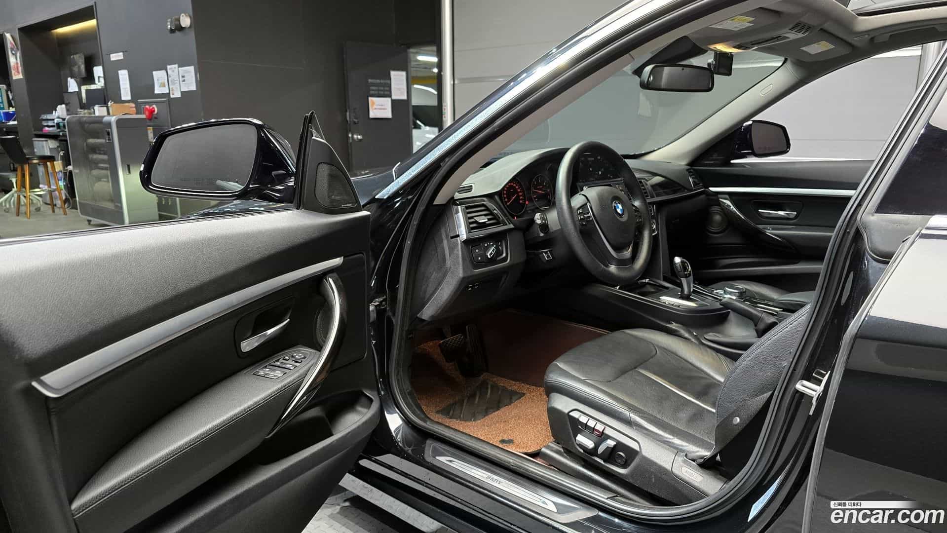 Gran Turismo BMW 2018.1-INNER-010