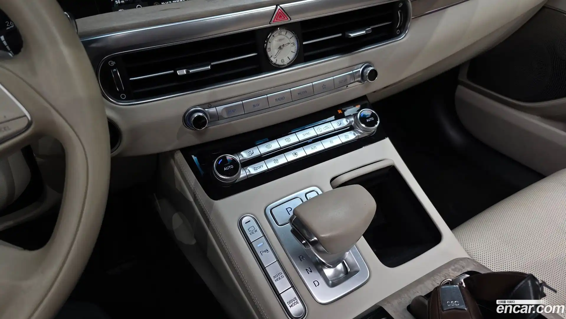 G90 Genesis 2020.2-INNER-009