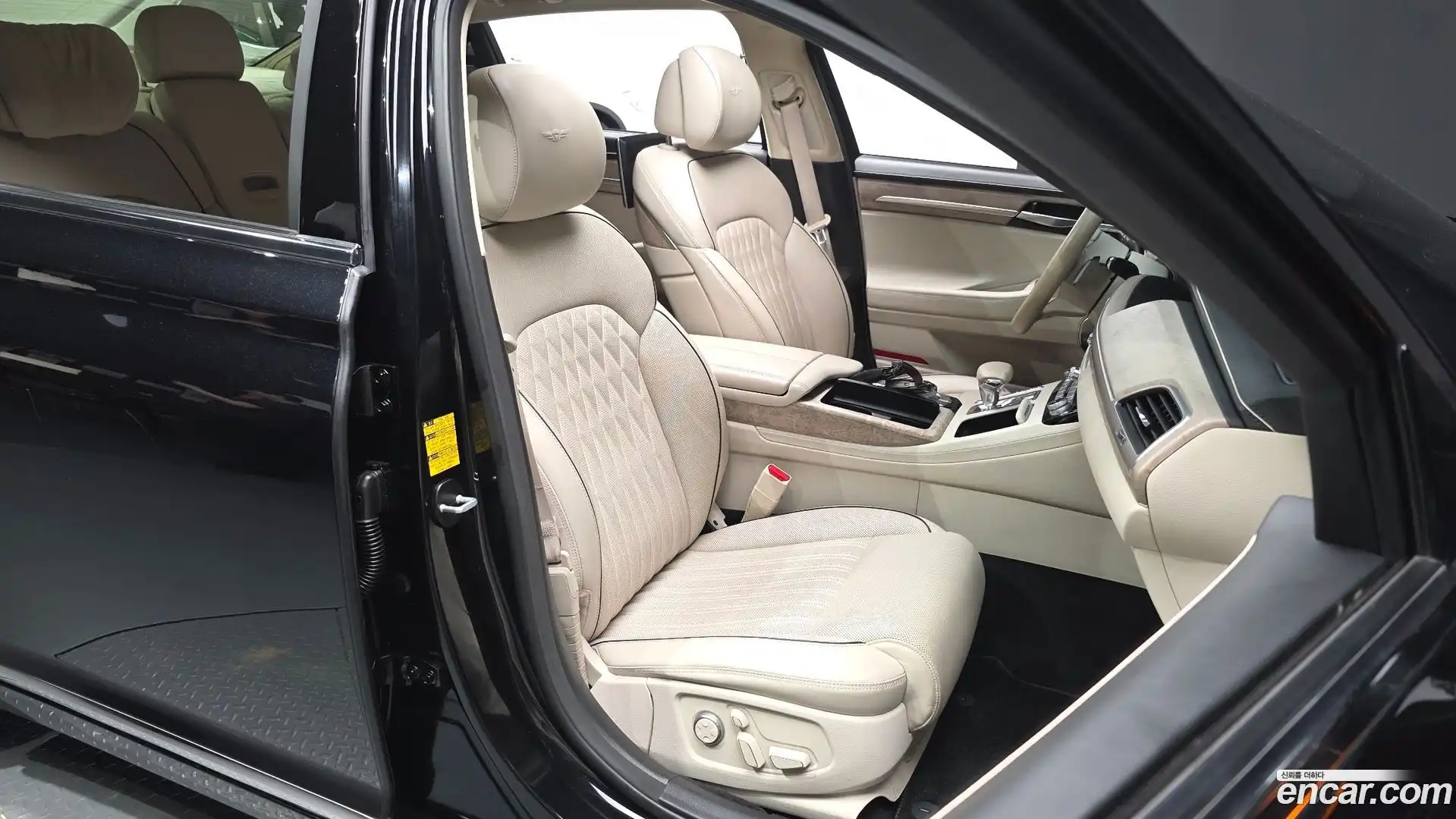 G90 Genesis 2020.2-INNER-036